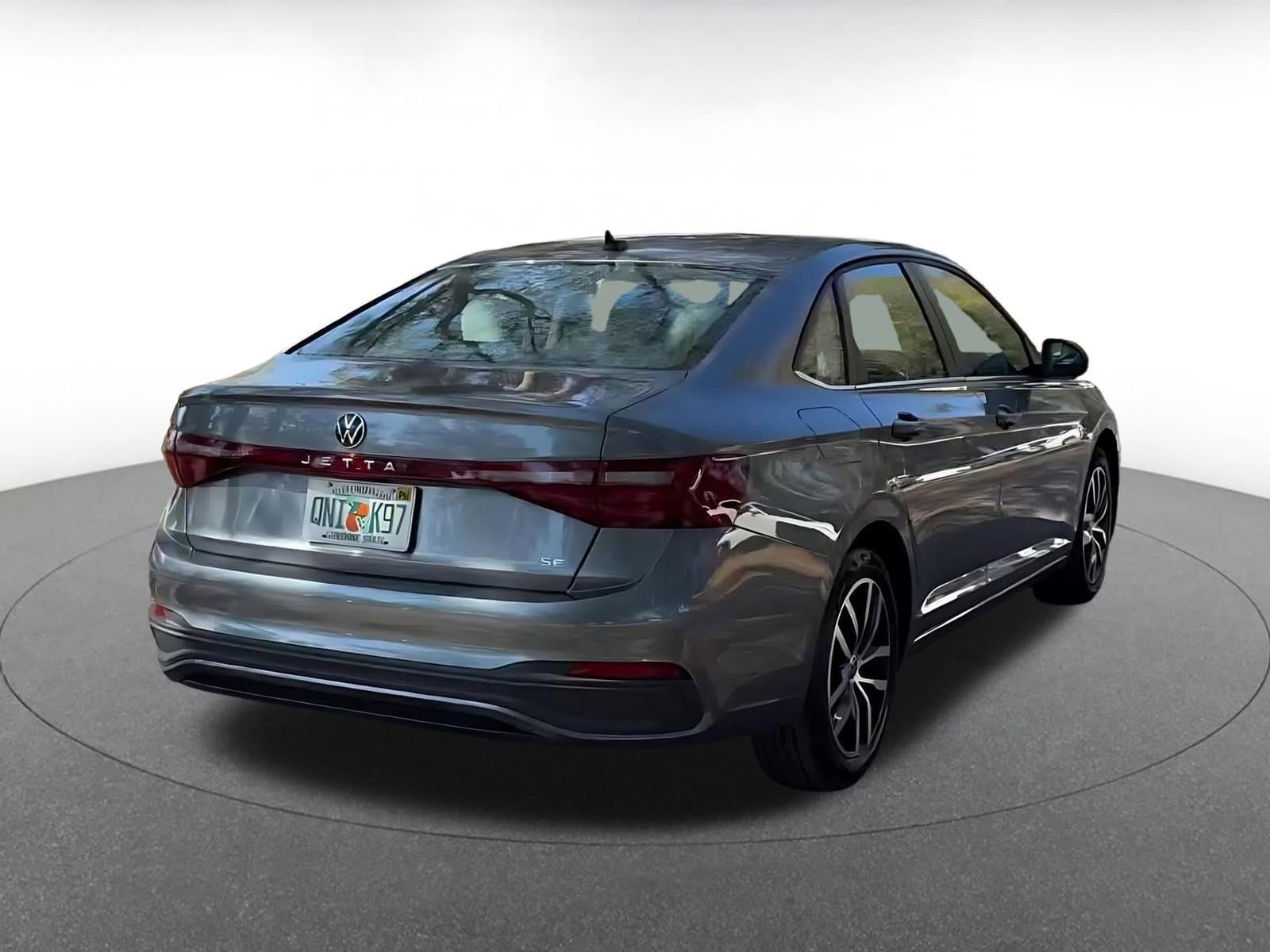 Thumbnail: 2025 Volkswagen Jetta - 14