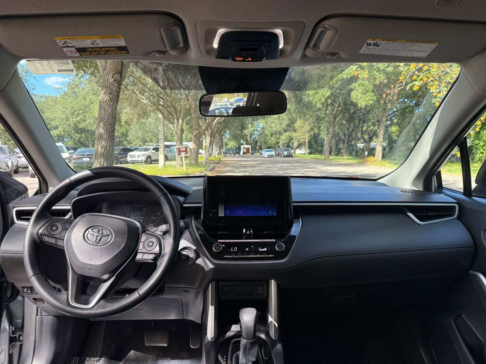 Thumbnail: 2025 Toyota Corolla Cross - 27