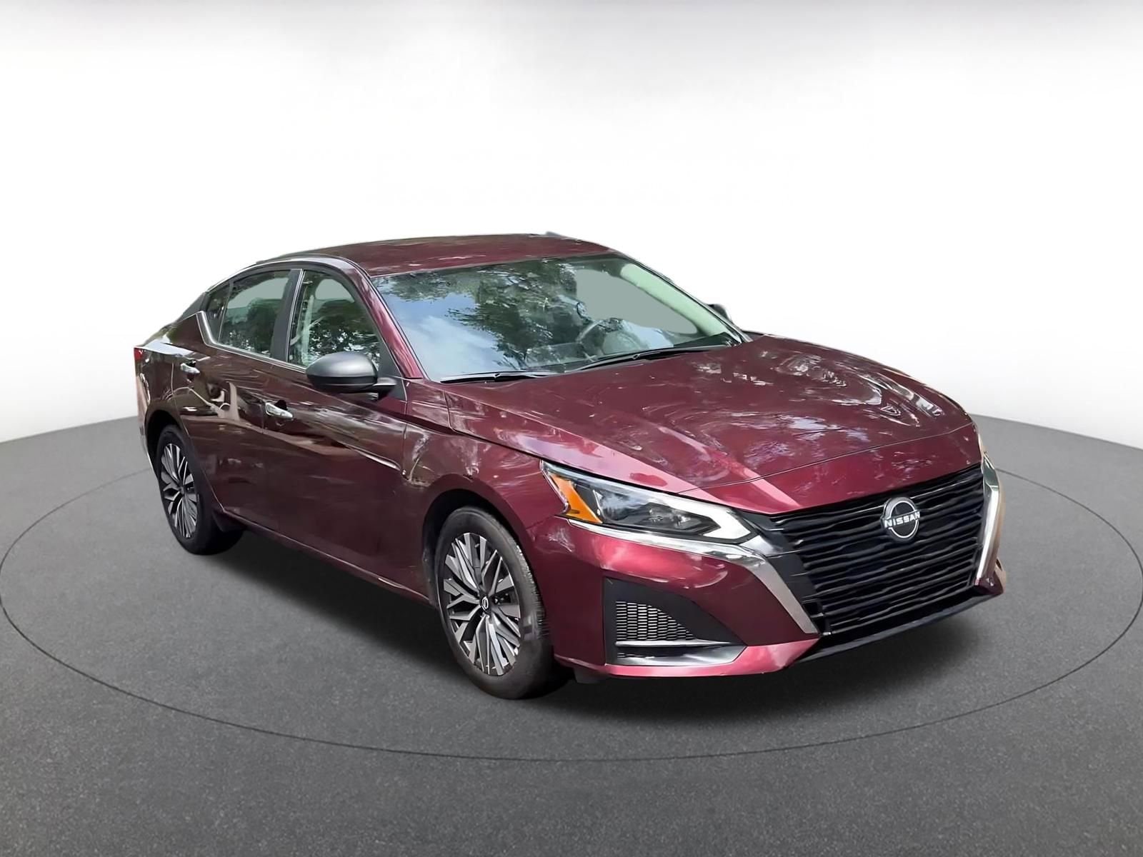 Thumbnail: 2025 Nissan Altima - 3