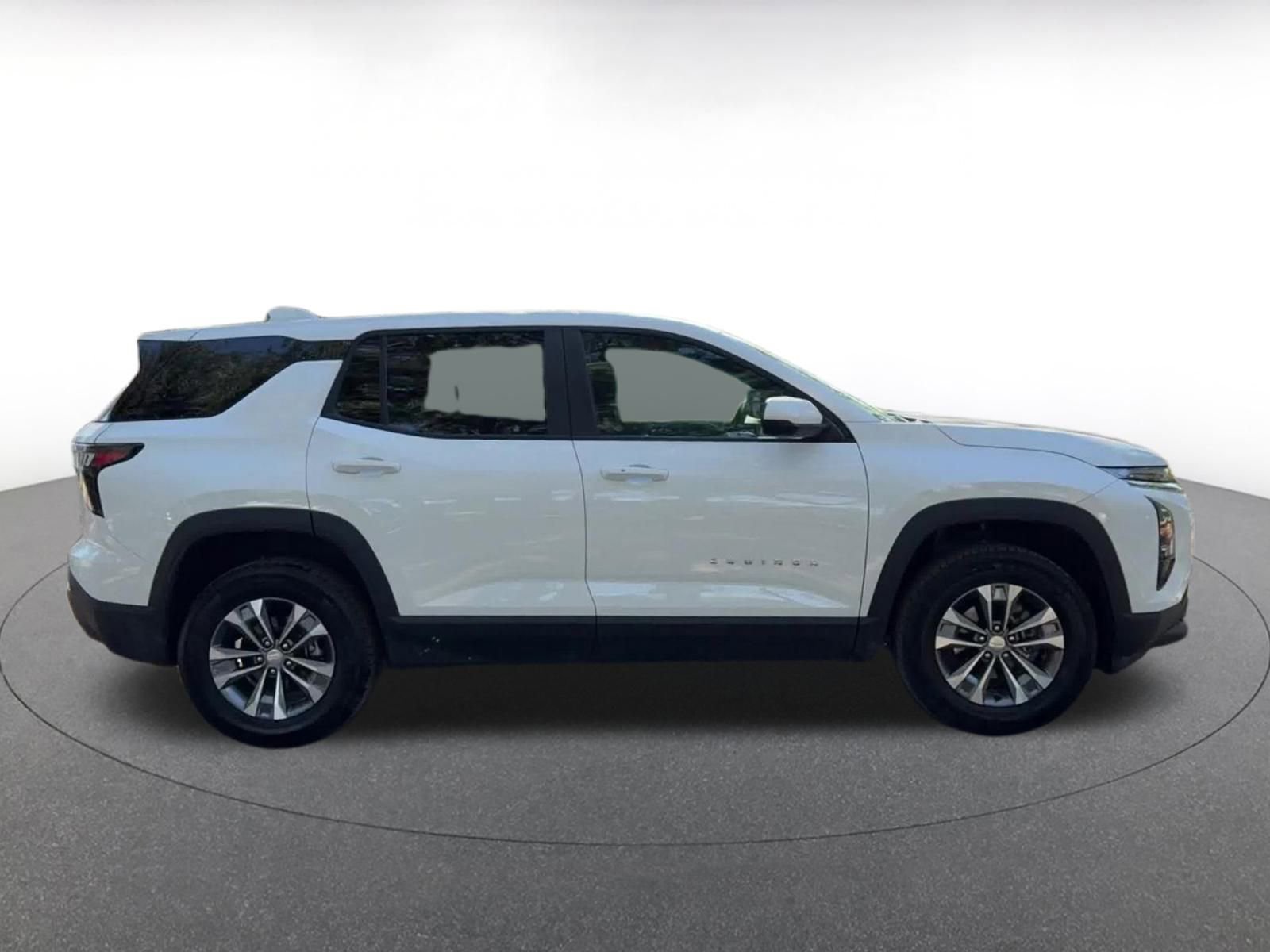 Thumbnail: 2025 Chevrolet Equinox - 16