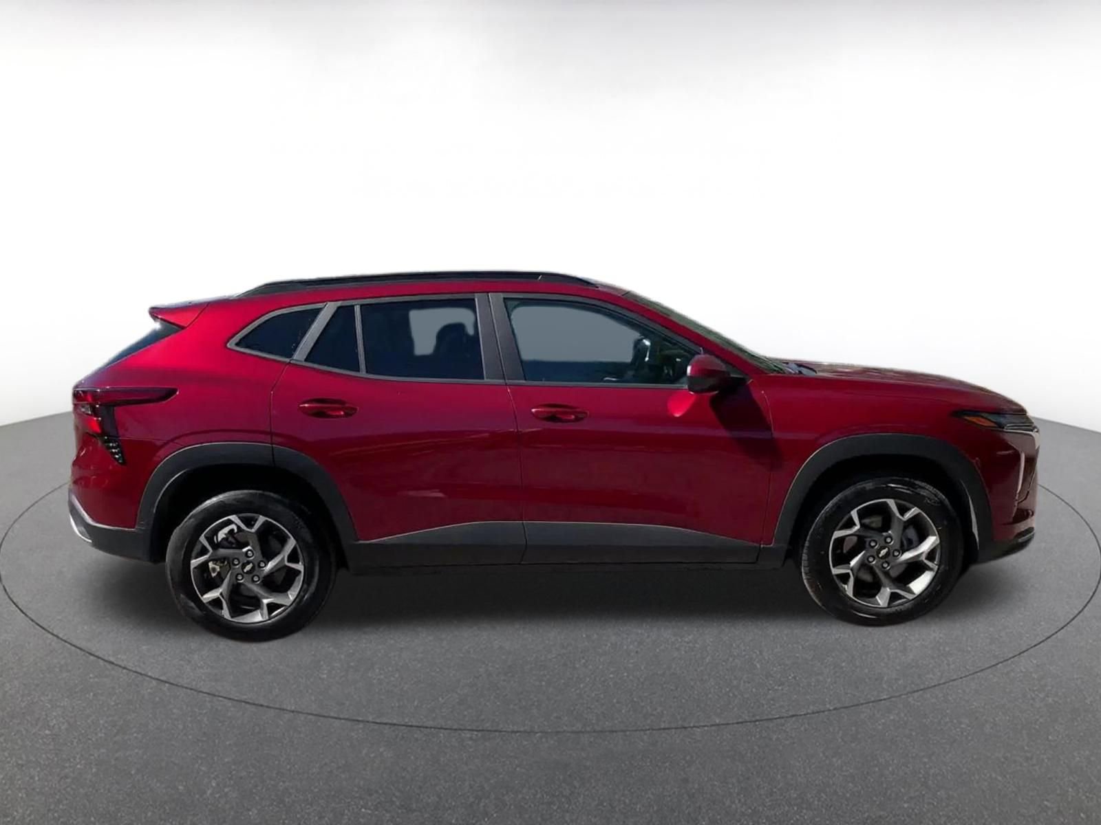 Thumbnail: 2025 Chevrolet Trax - 16