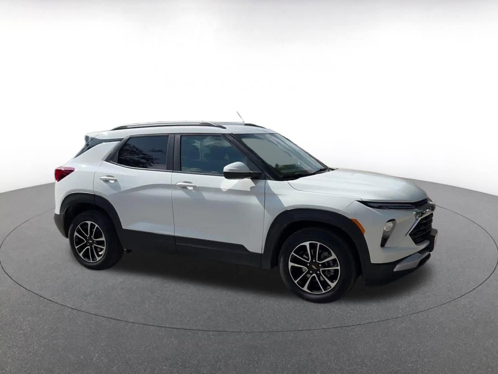 Thumbnail: 2025 Chevrolet TrailBlazer - 2