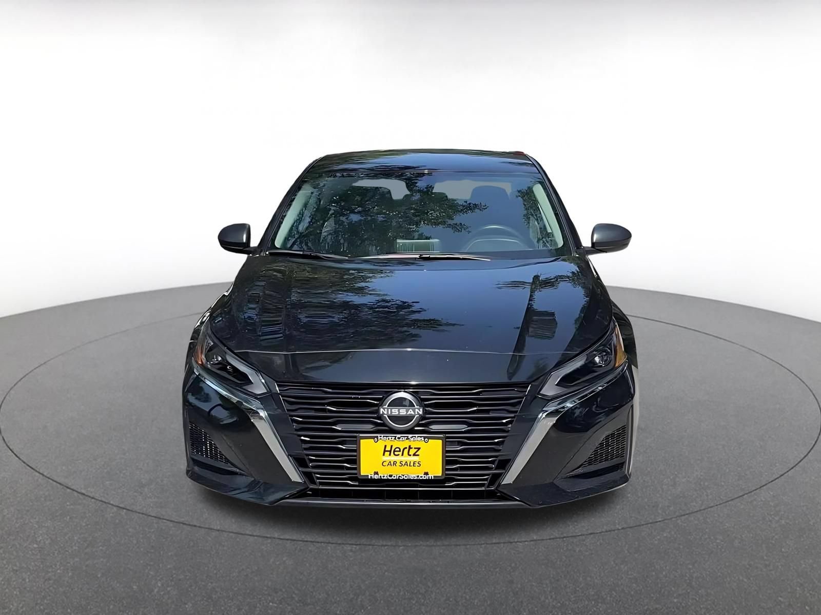 Thumbnail: 2025 Nissan Altima - 4