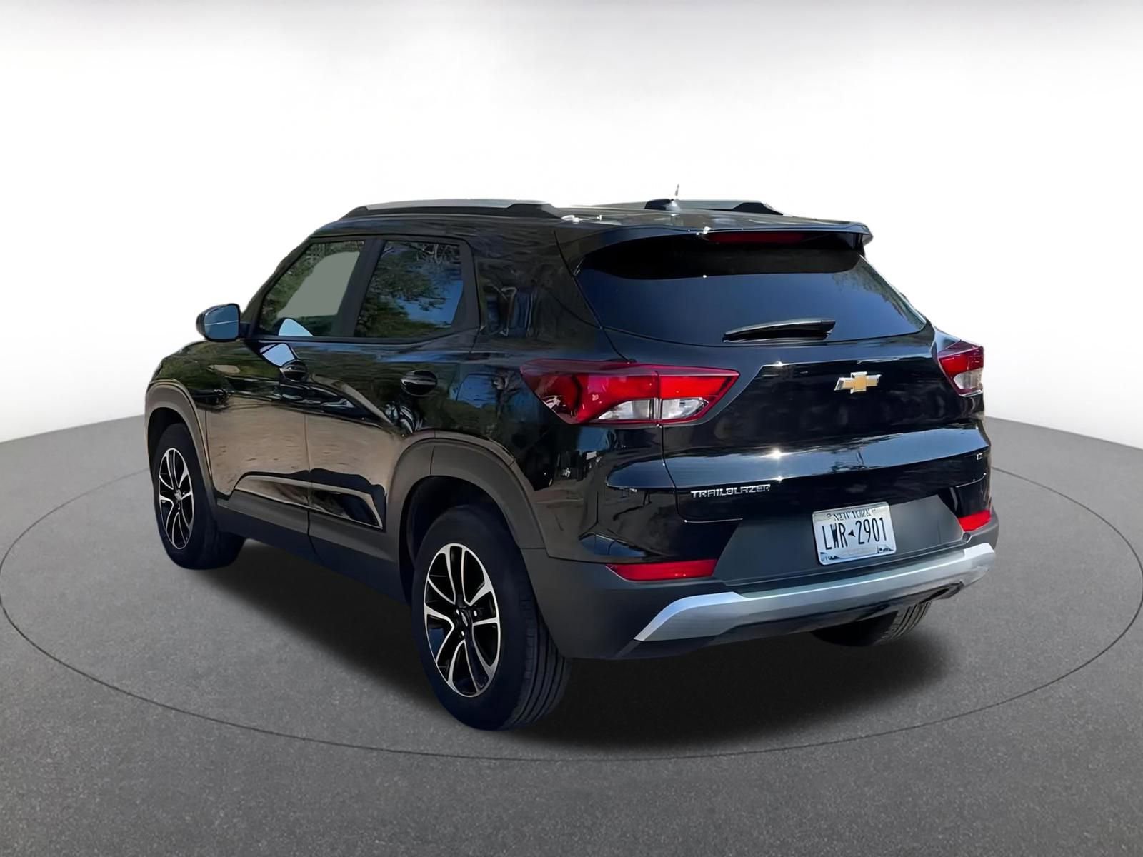 Thumbnail: 2025 Chevrolet TrailBlazer - 15