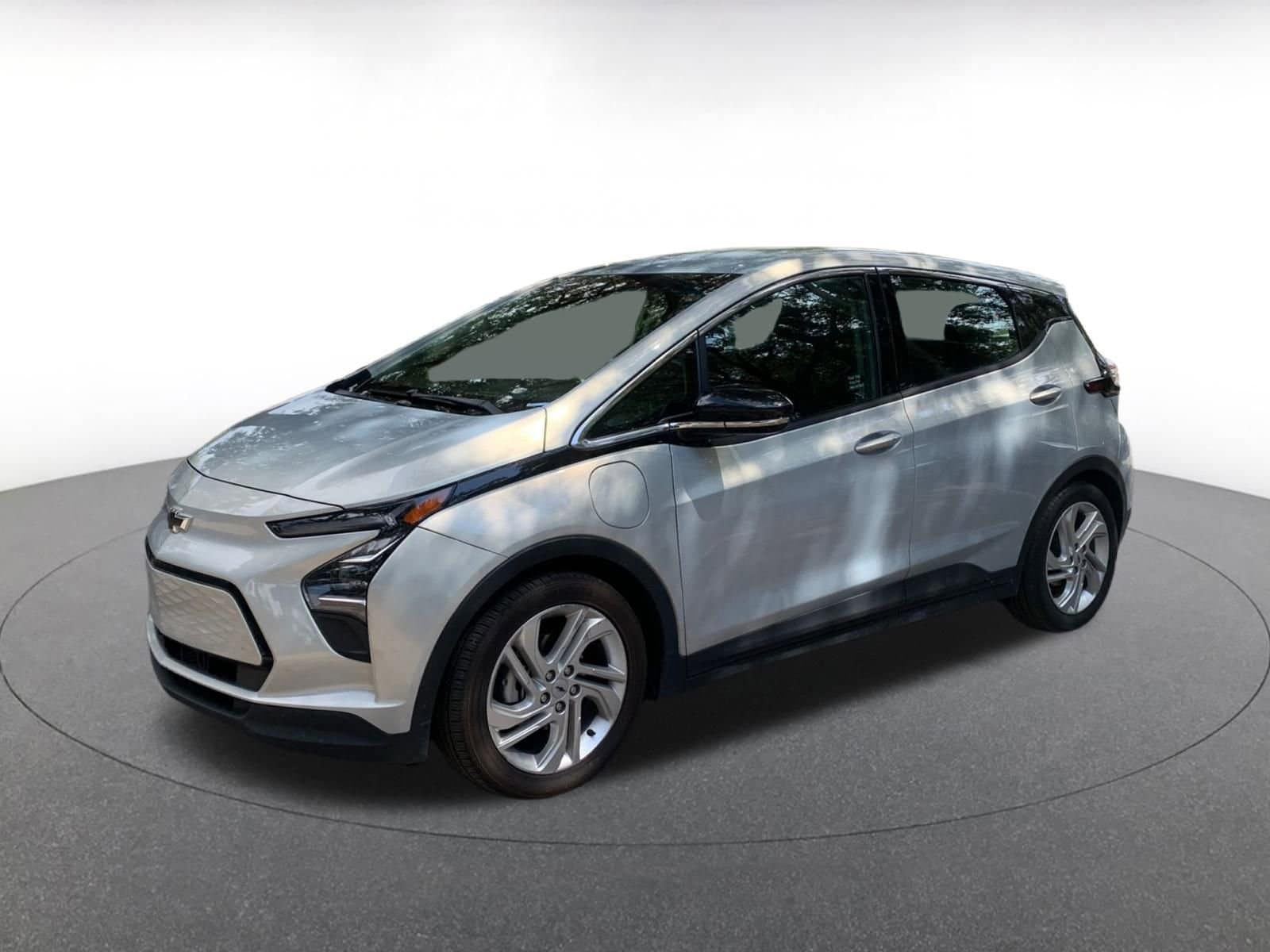 Thumbnail: 2023 Chevrolet Bolt EV - 3