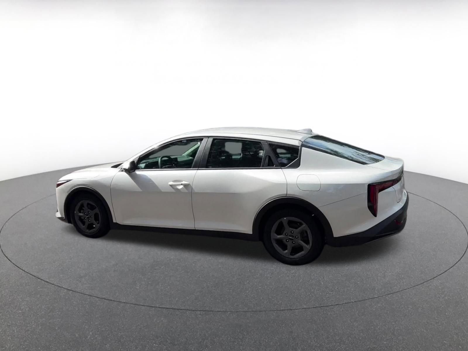 Thumbnail: 2025 Kia K4 - 10