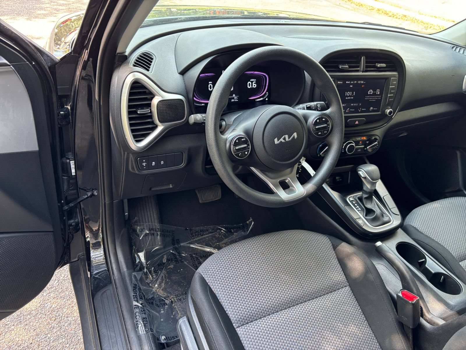 Thumbnail: 2025 Kia Soul - 32