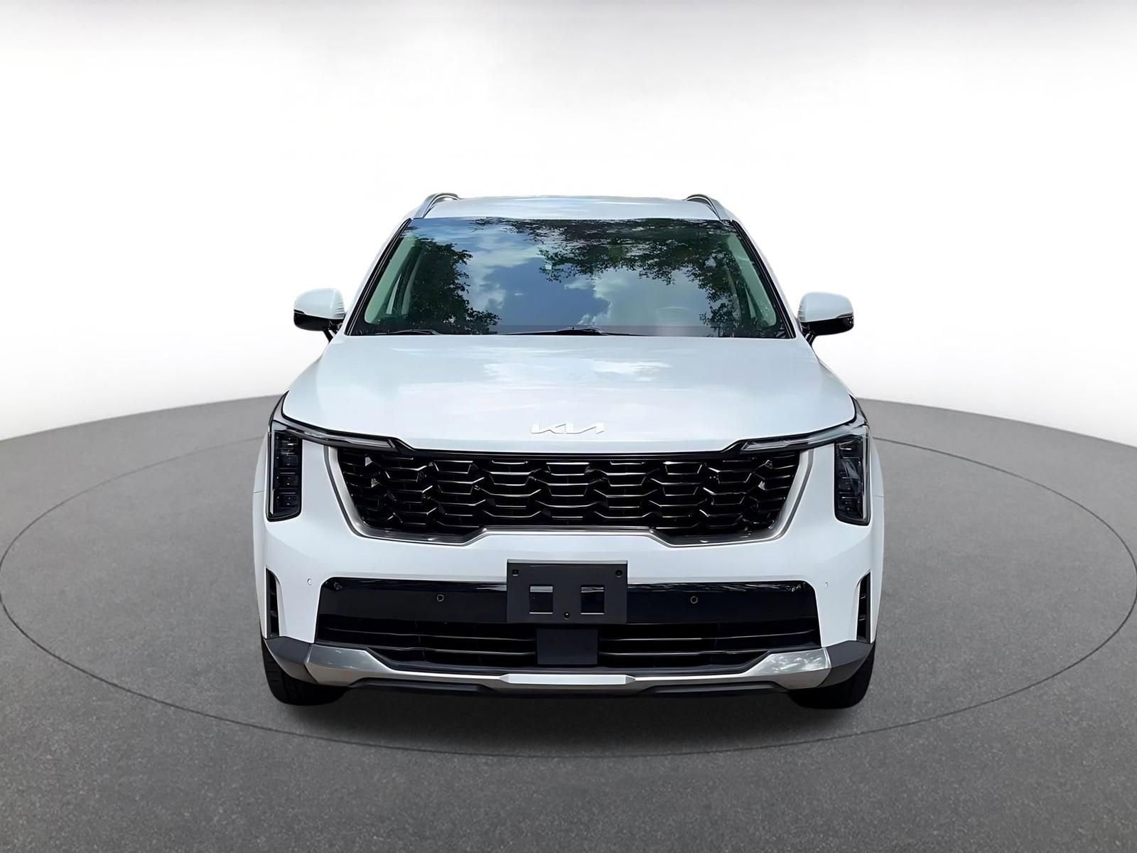 Thumbnail: 2024 Kia Sorento - 4