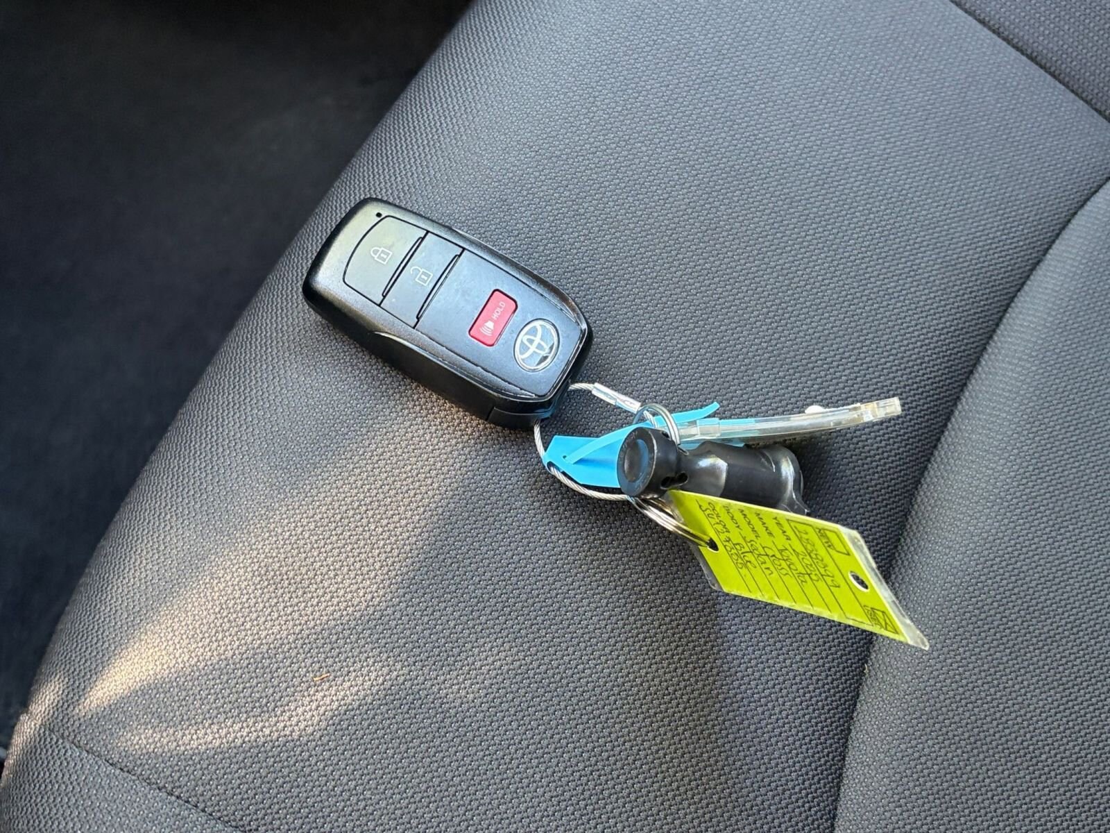 Thumbnail: 2025 Toyota Corolla Cross - 20