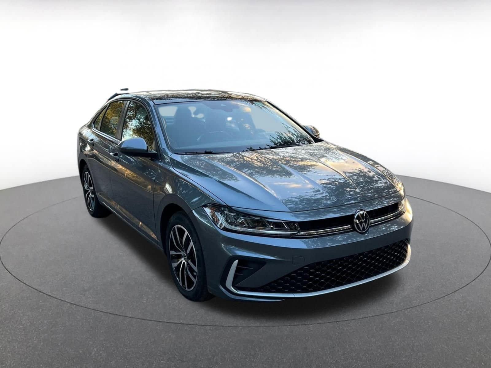 Thumbnail: 2025 Volkswagen Jetta - 1