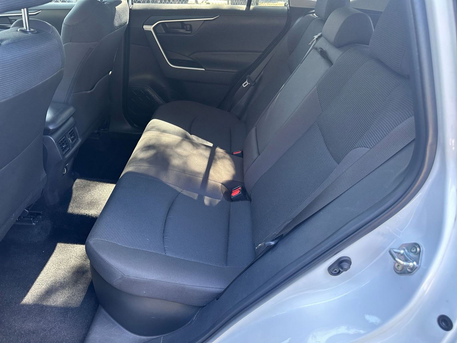 Thumbnail: 2025 Toyota RAV4 - 31