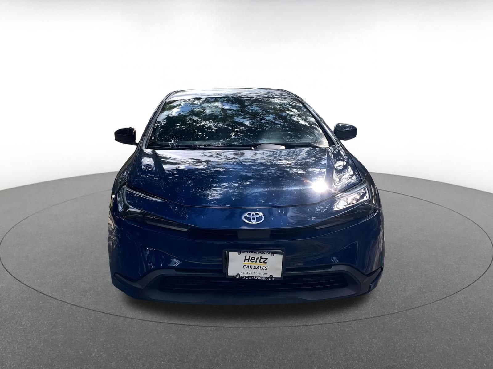 Thumbnail: 2025 Toyota Prius - 2