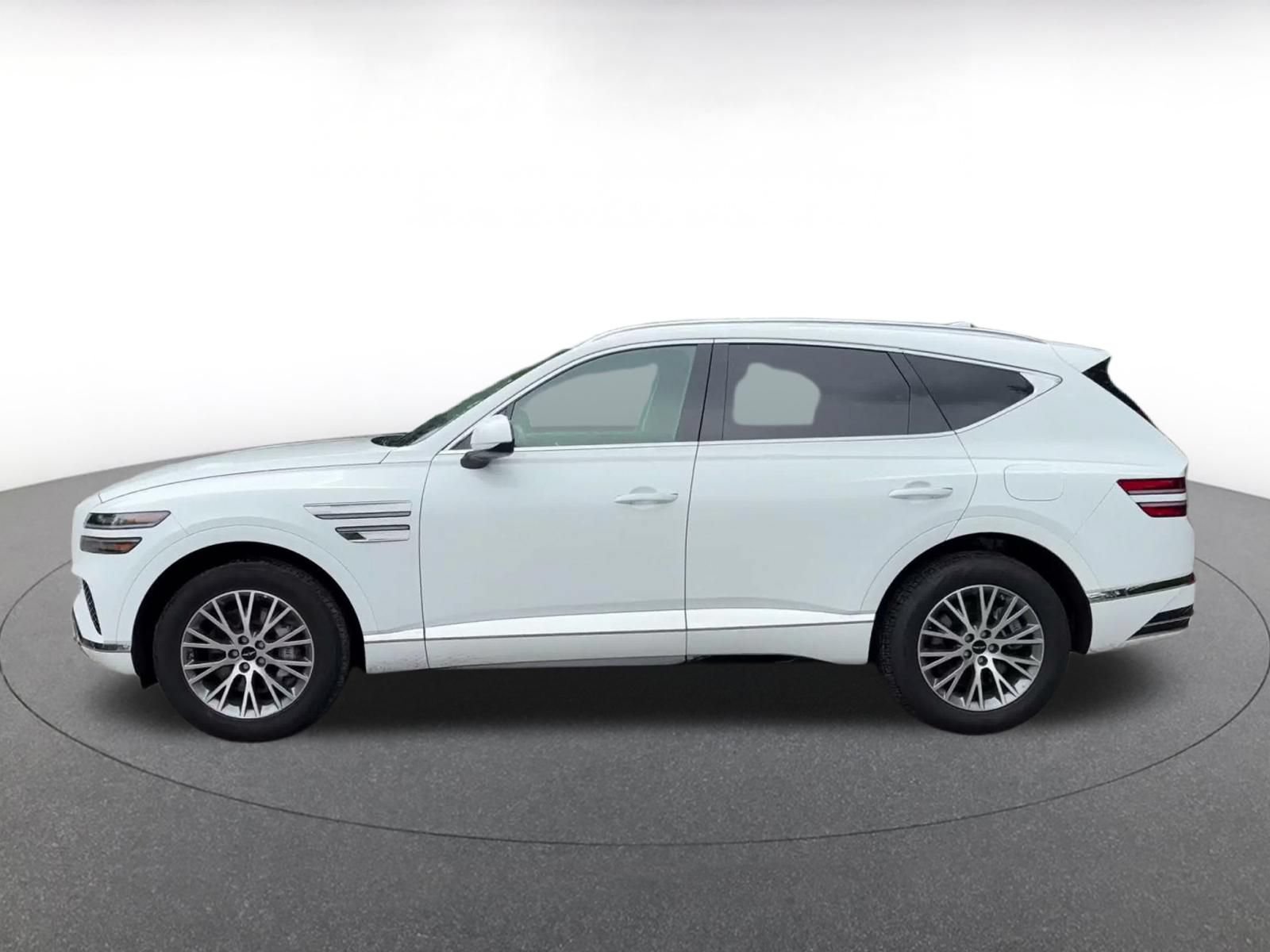 Thumbnail: 2026 Genesis GV80 - 9