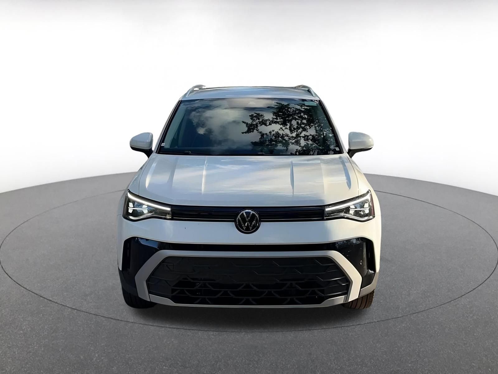 Thumbnail: 2025 Volkswagen Taos - 4