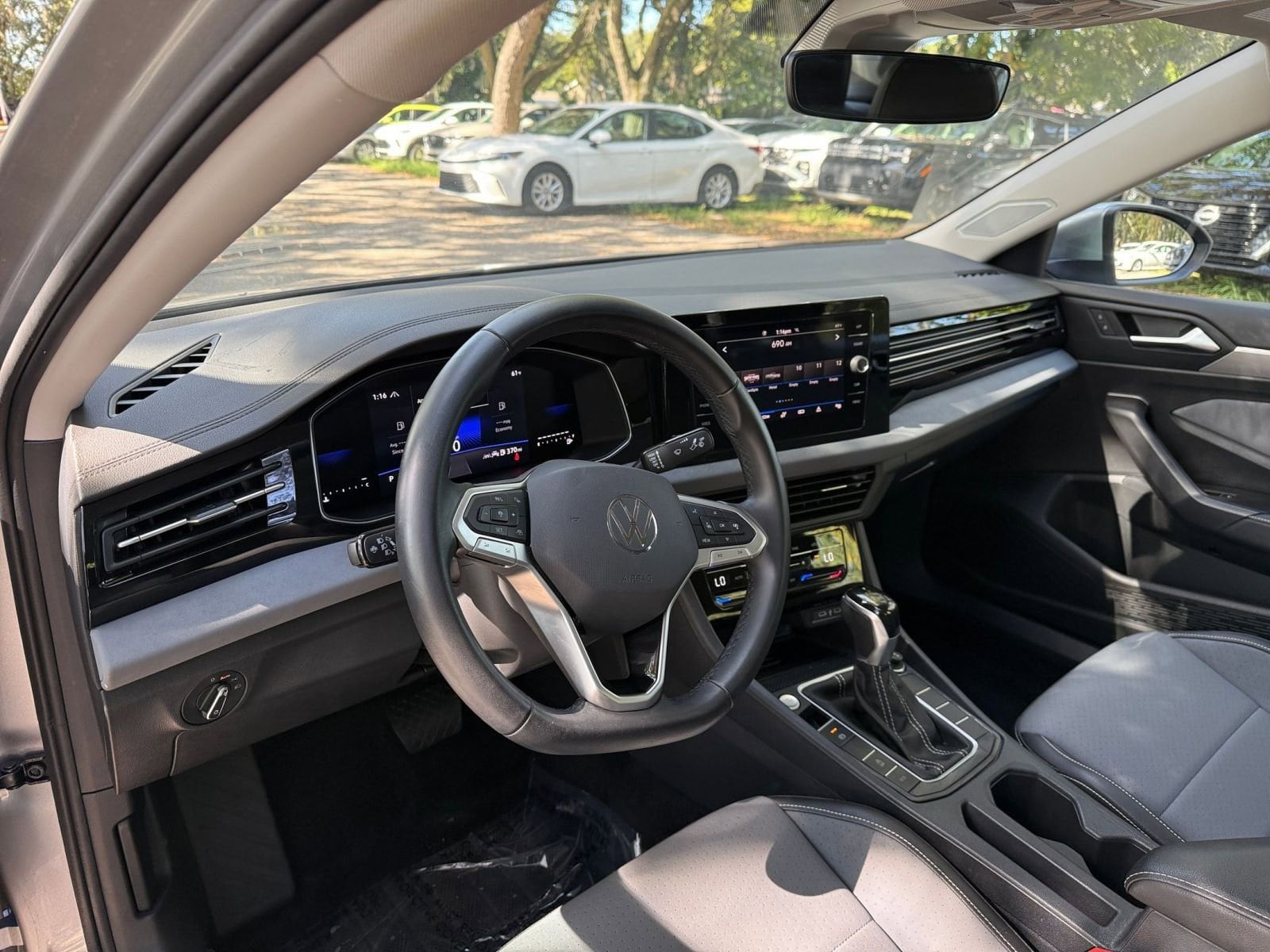 Thumbnail: 2025 Volkswagen Jetta - 28