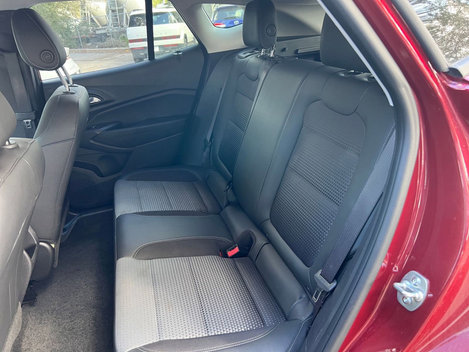 Thumbnail: 2025 Chevrolet Trax - 34