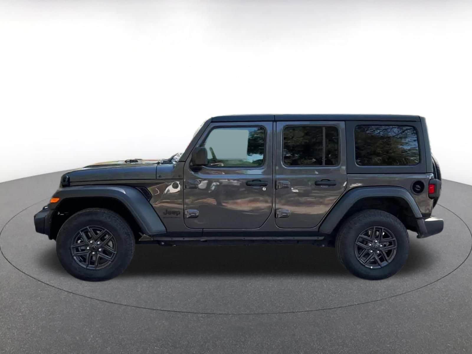 Thumbnail: 2025 Jeep Wrangler - 9