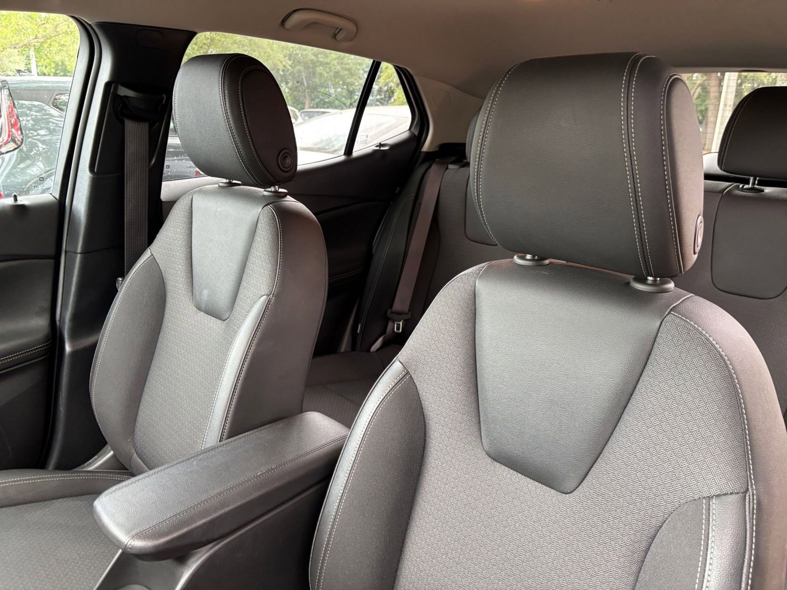 Thumbnail: 2025 Buick Encore GX - 35