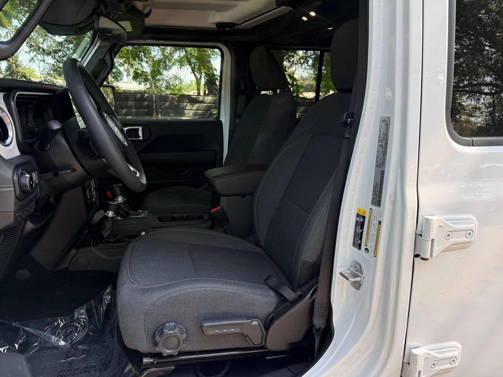 Thumbnail: 2025 Jeep Wrangler - 34