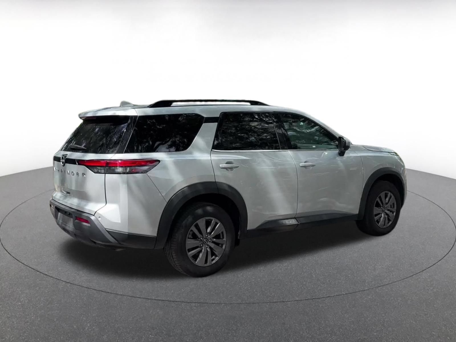 Thumbnail: 2025 Nissan Pathfinder - 15