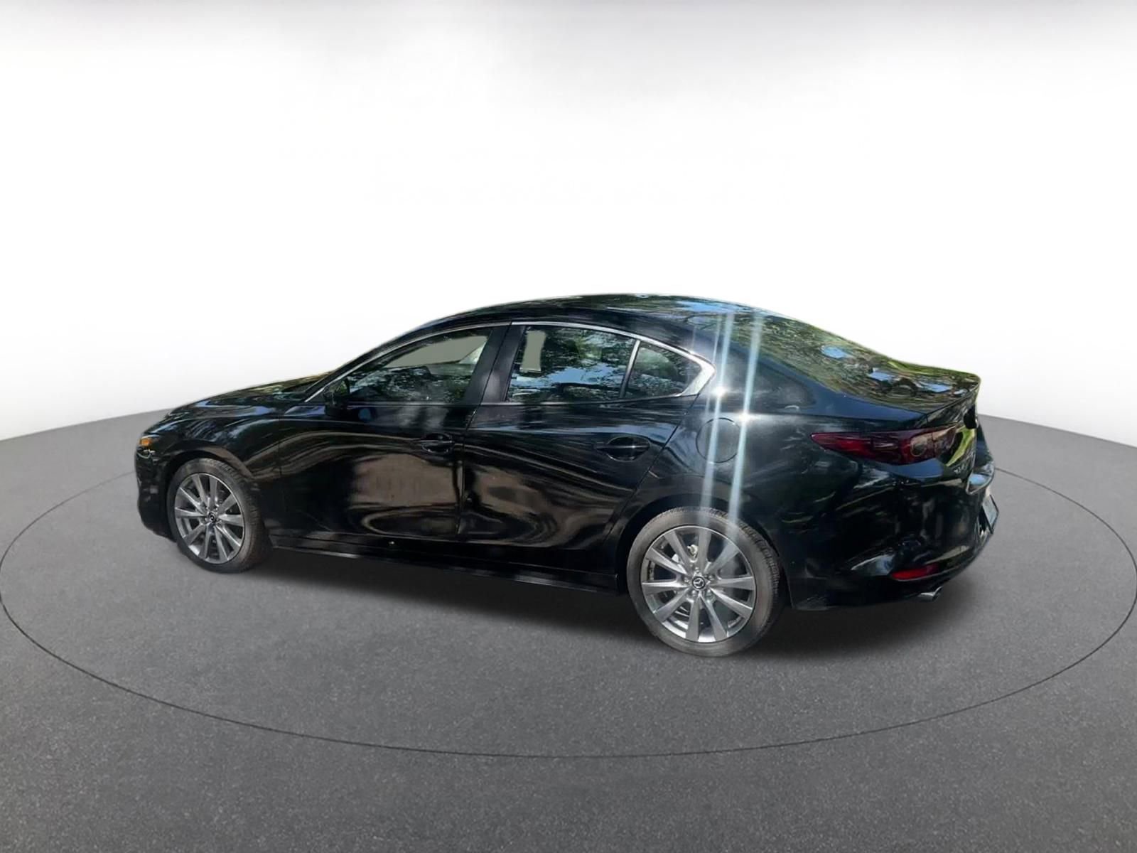 Thumbnail: 2025 Mazda Mazda3 - 10