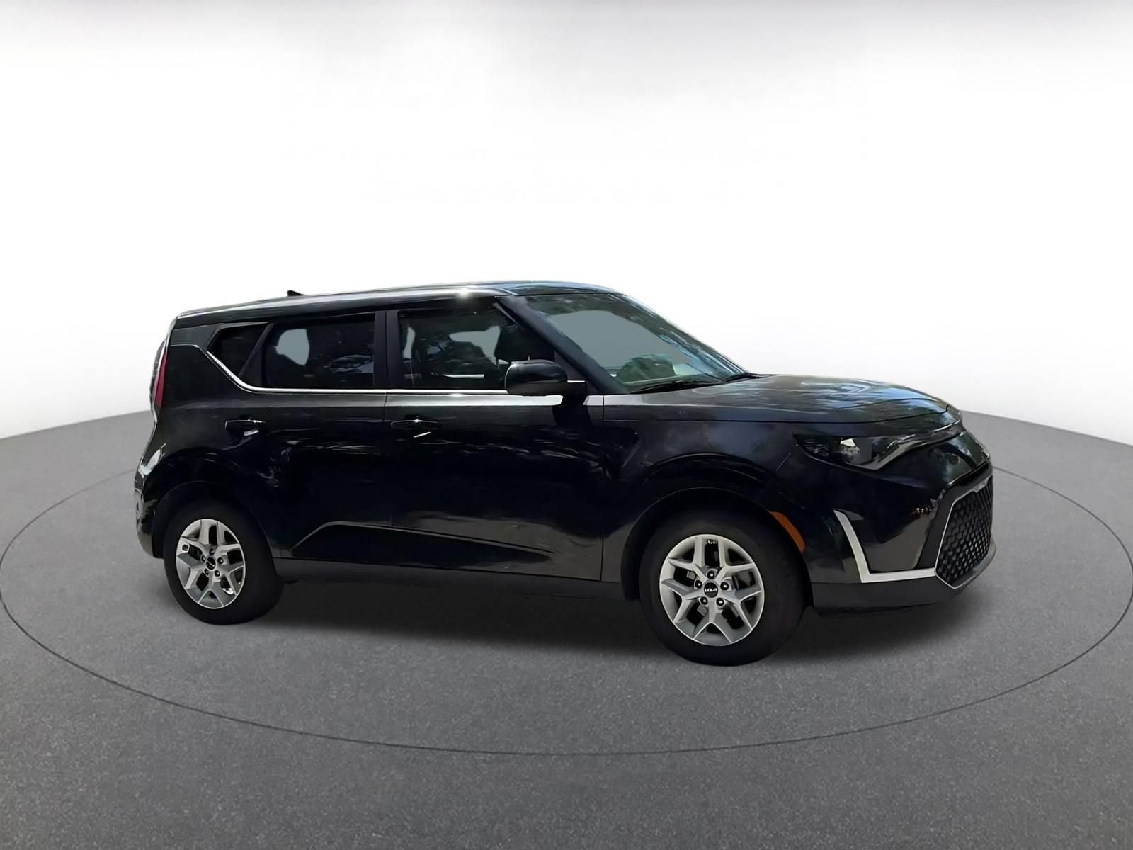 Thumbnail: 2025 Kia Soul - 2