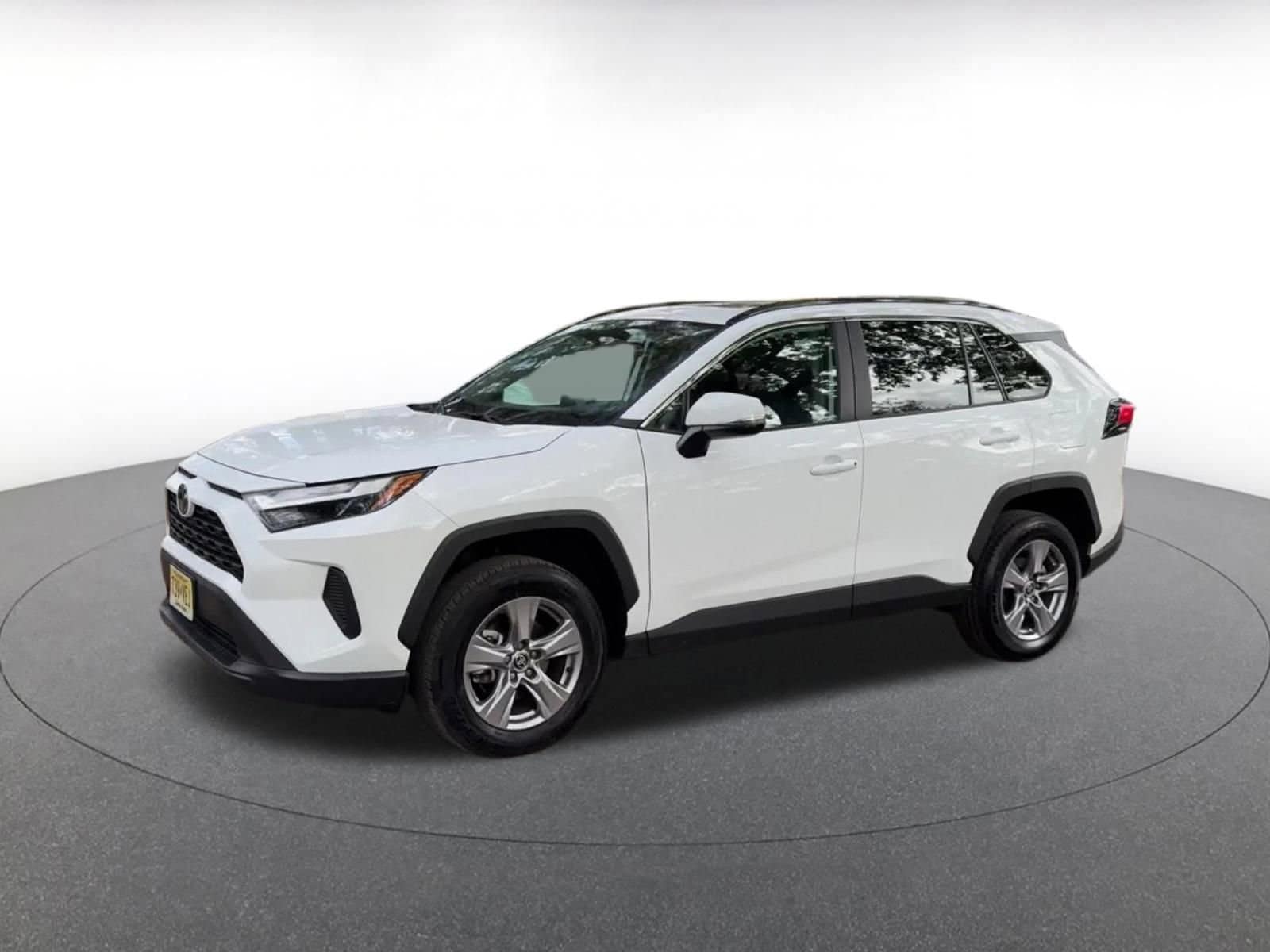 Thumbnail: 2025 Toyota RAV4 - 8