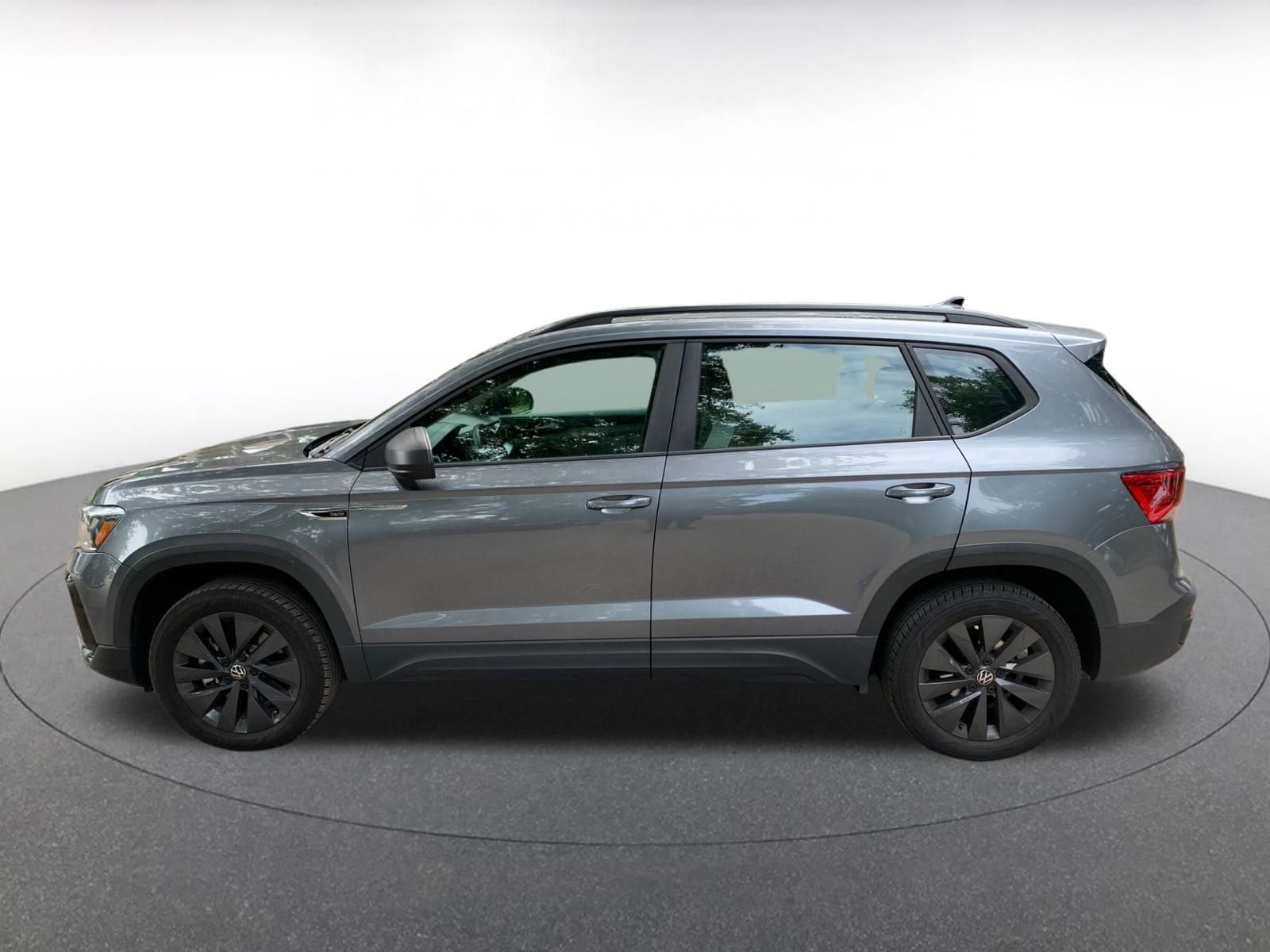Thumbnail: 2024 Volkswagen Taos - 4