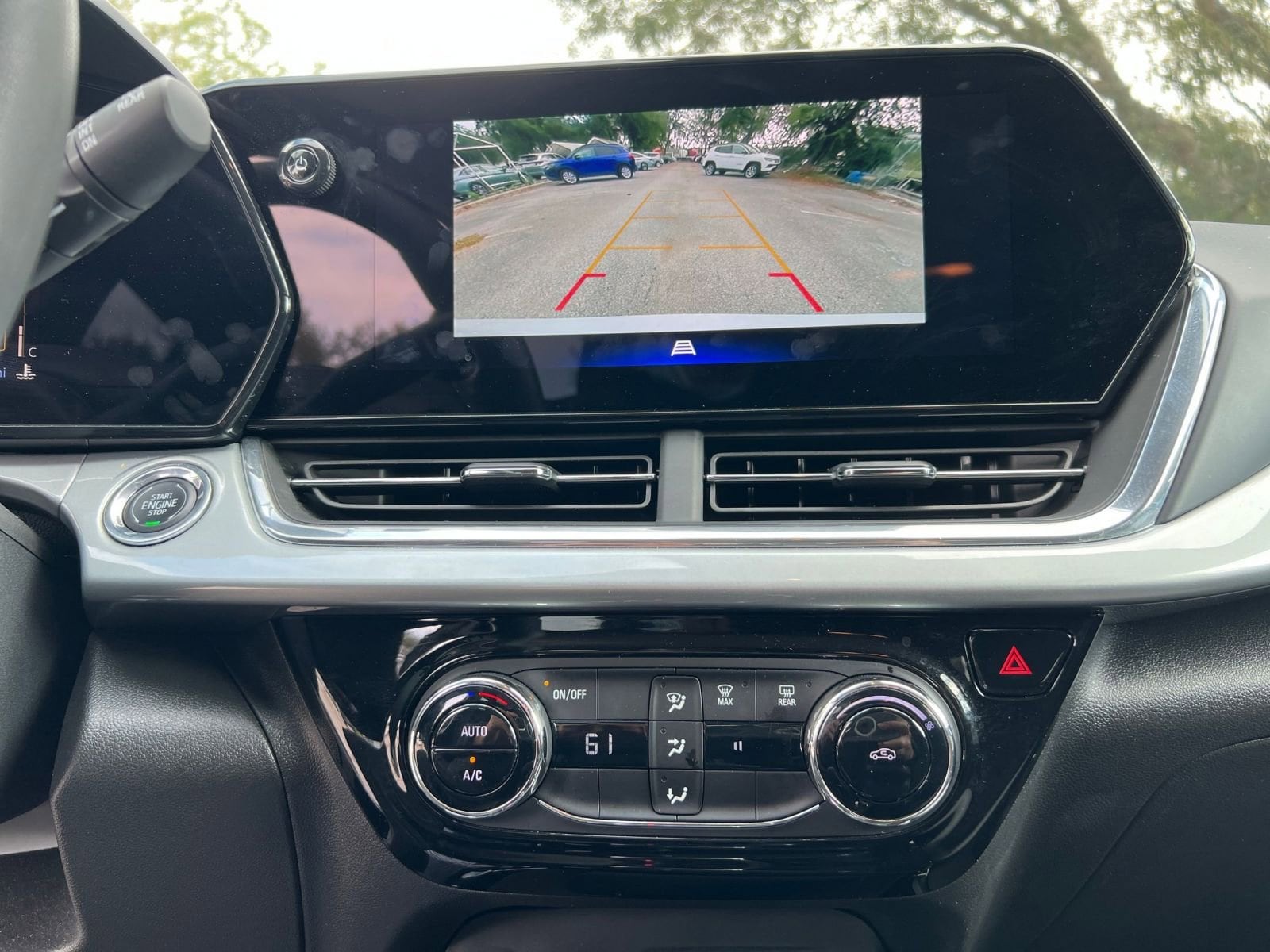 Thumbnail: 2025 Chevrolet Trax - 17