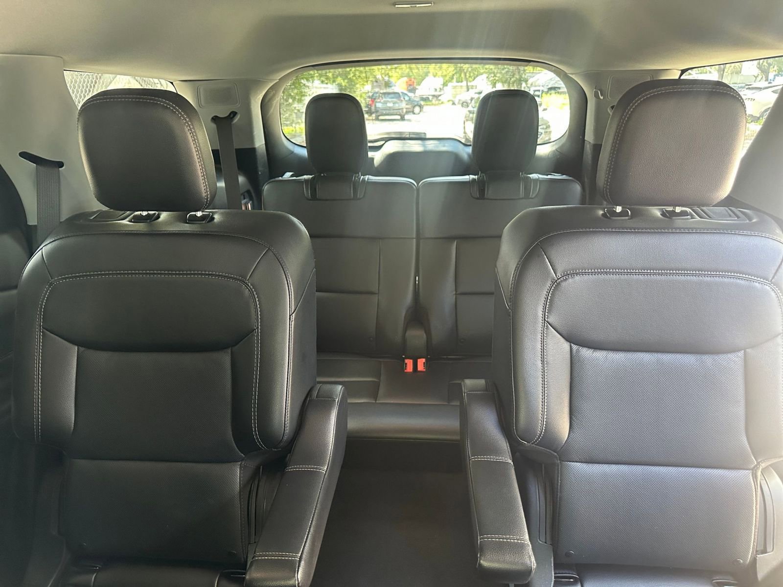 Thumbnail: 2024 Ford Explorer - 32