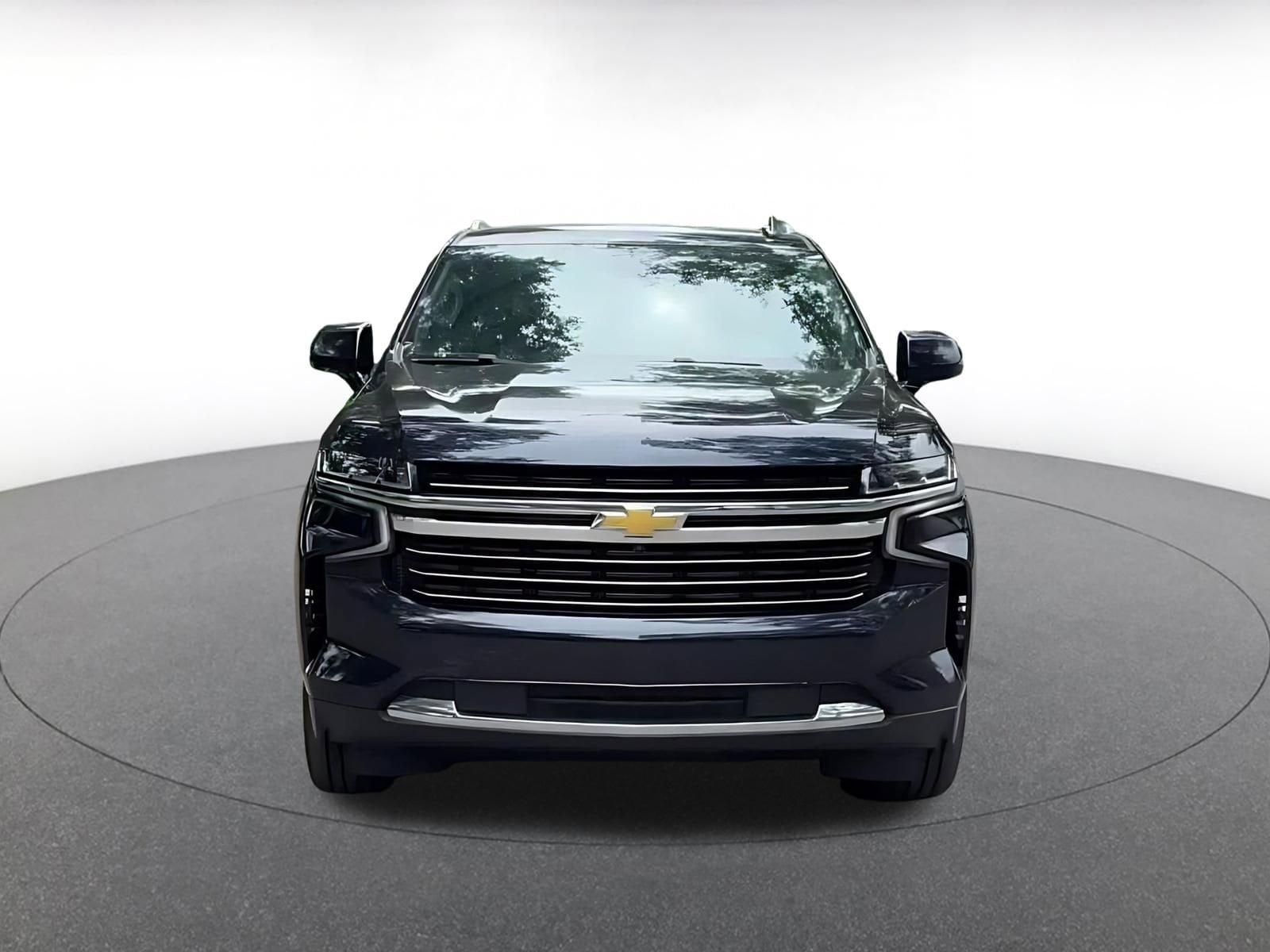 Thumbnail: 2023 Chevrolet Tahoe - 4
