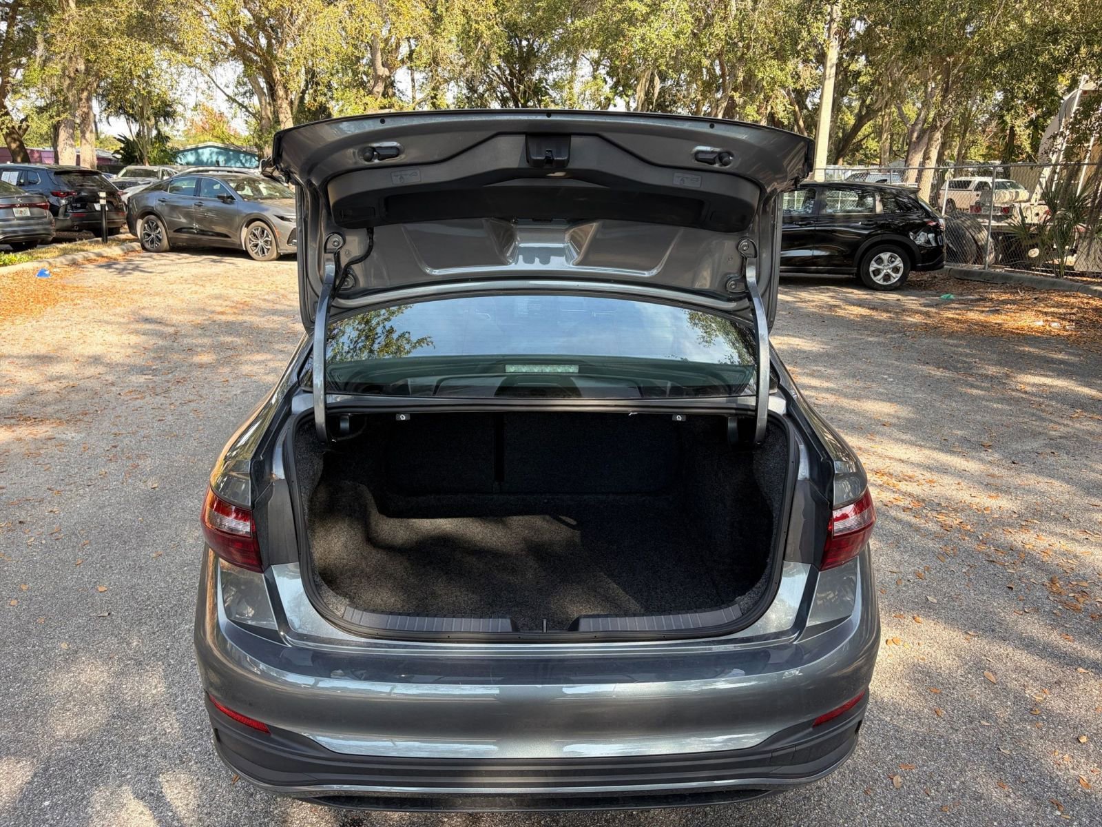 Thumbnail: 2025 Volkswagen Jetta - 25