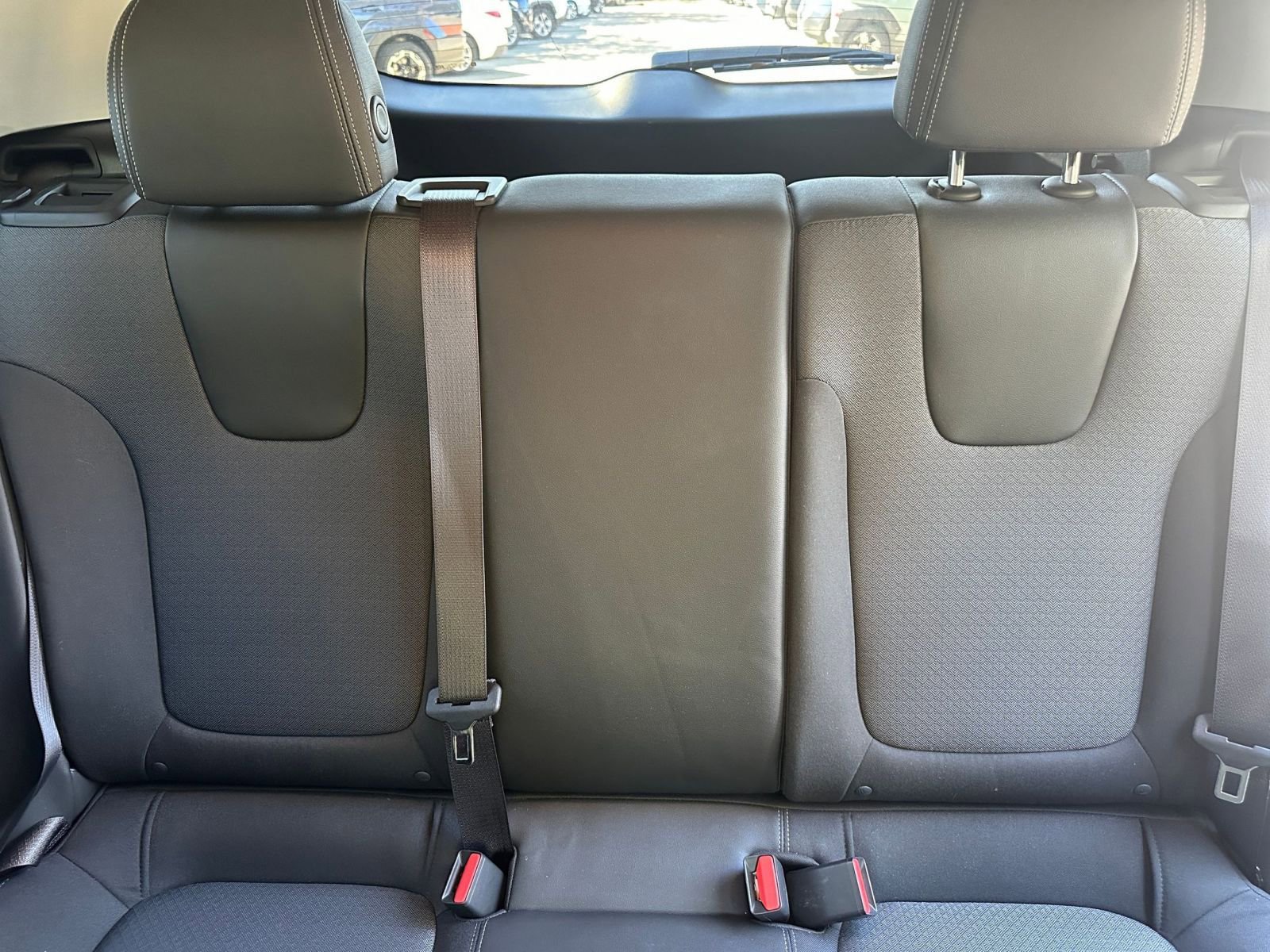 Thumbnail: 2025 Buick Encore GX - 32