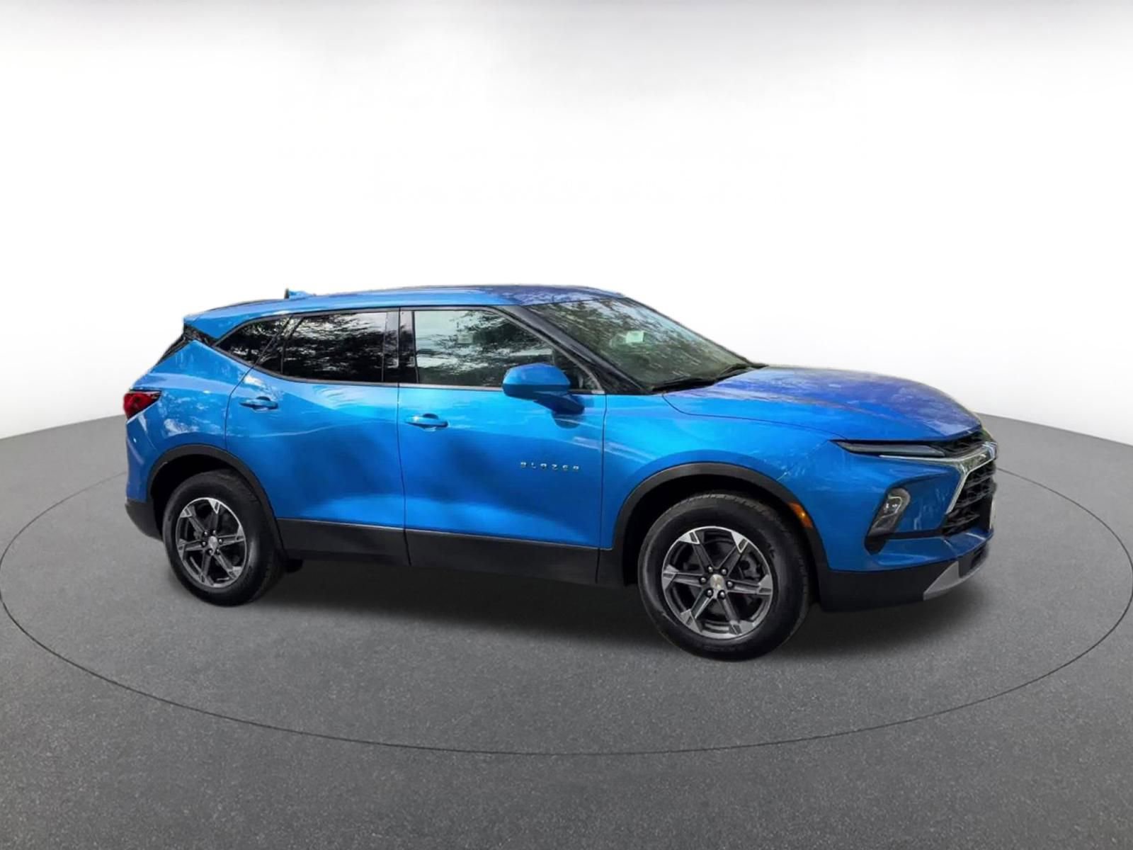 Thumbnail: 2025 Chevrolet Blazer - 2
