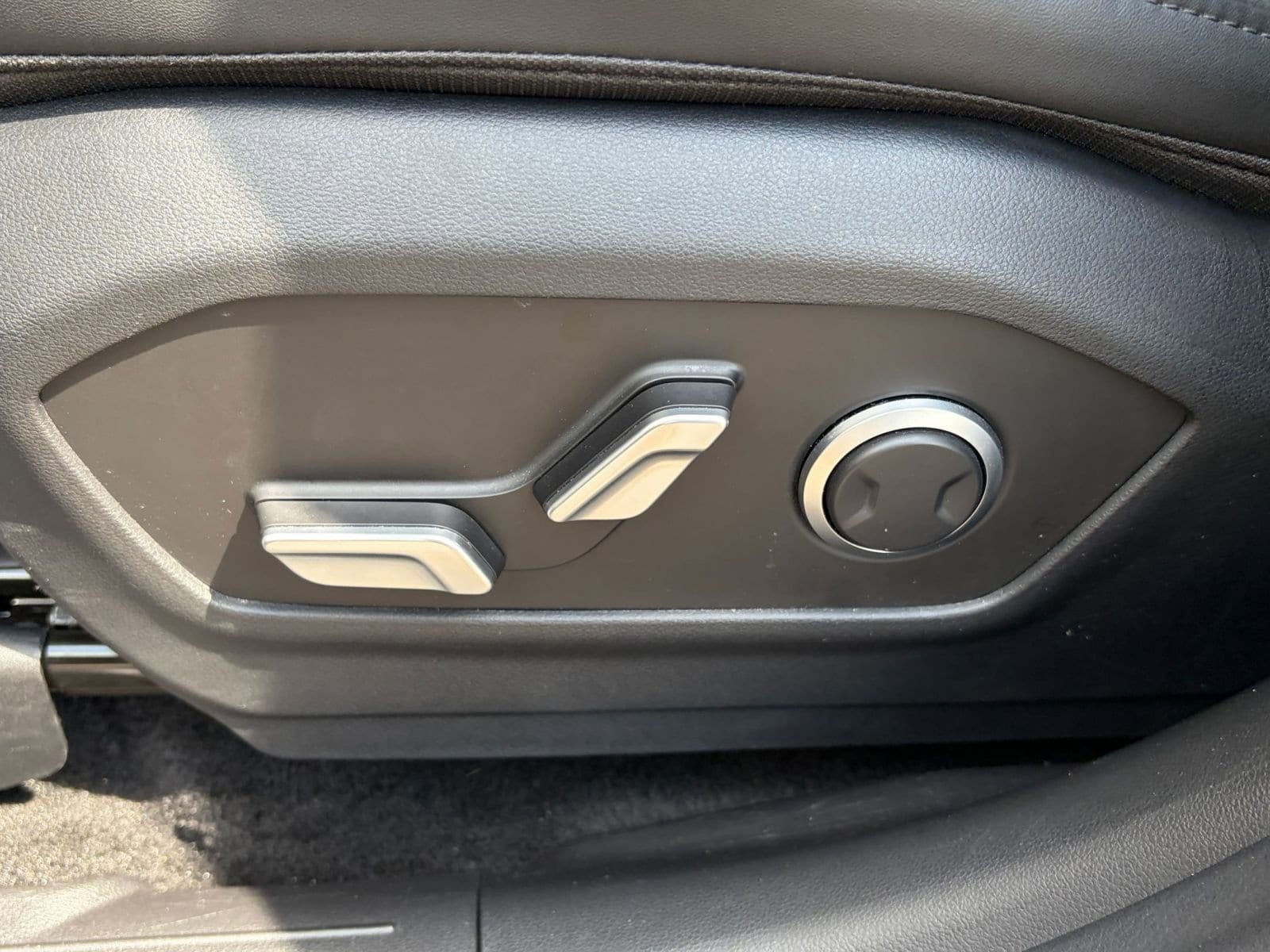 Thumbnail: 2025 Hyundai Santa Fe - 22