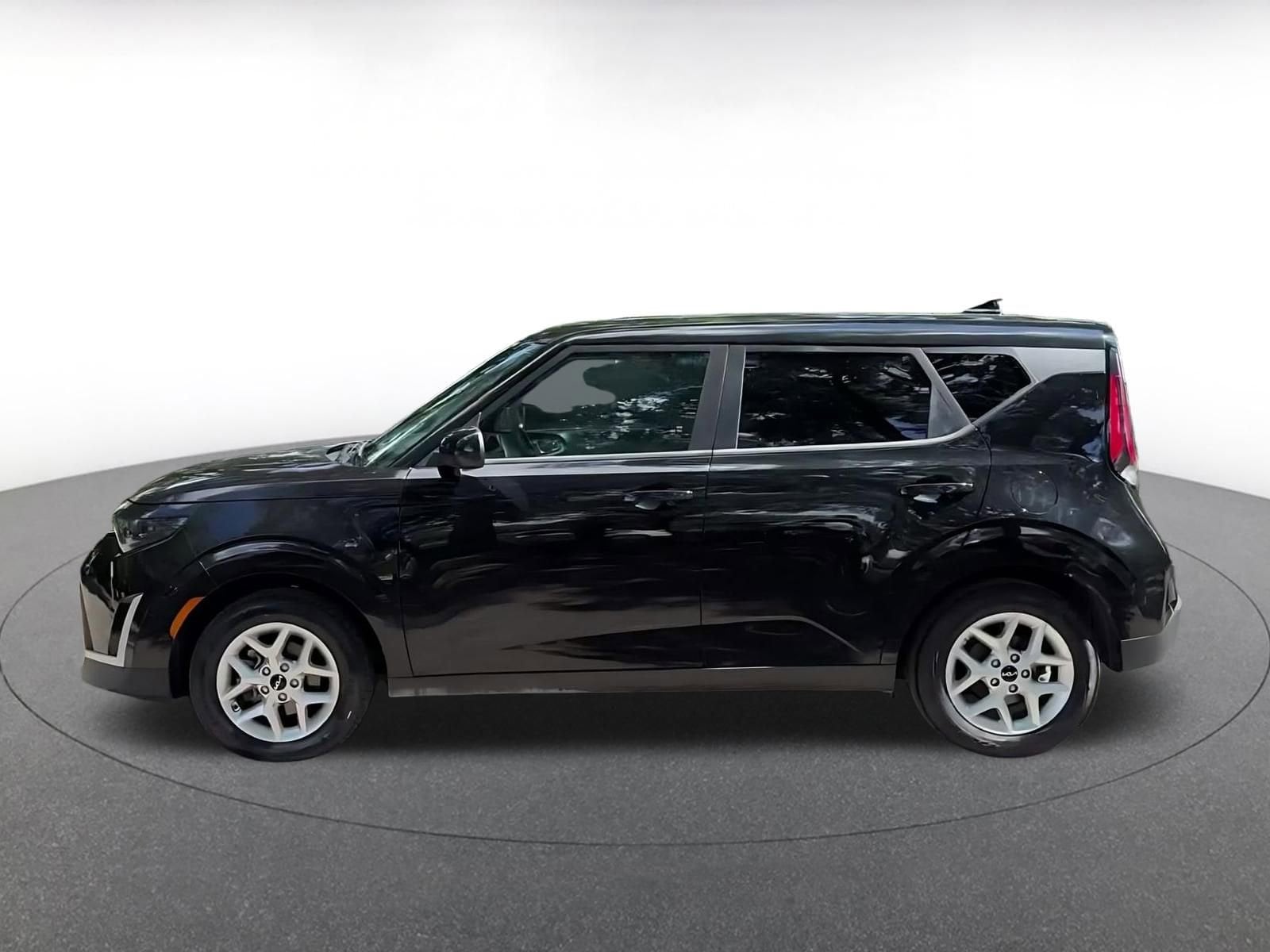 Thumbnail: 2025 Kia Soul - 9
