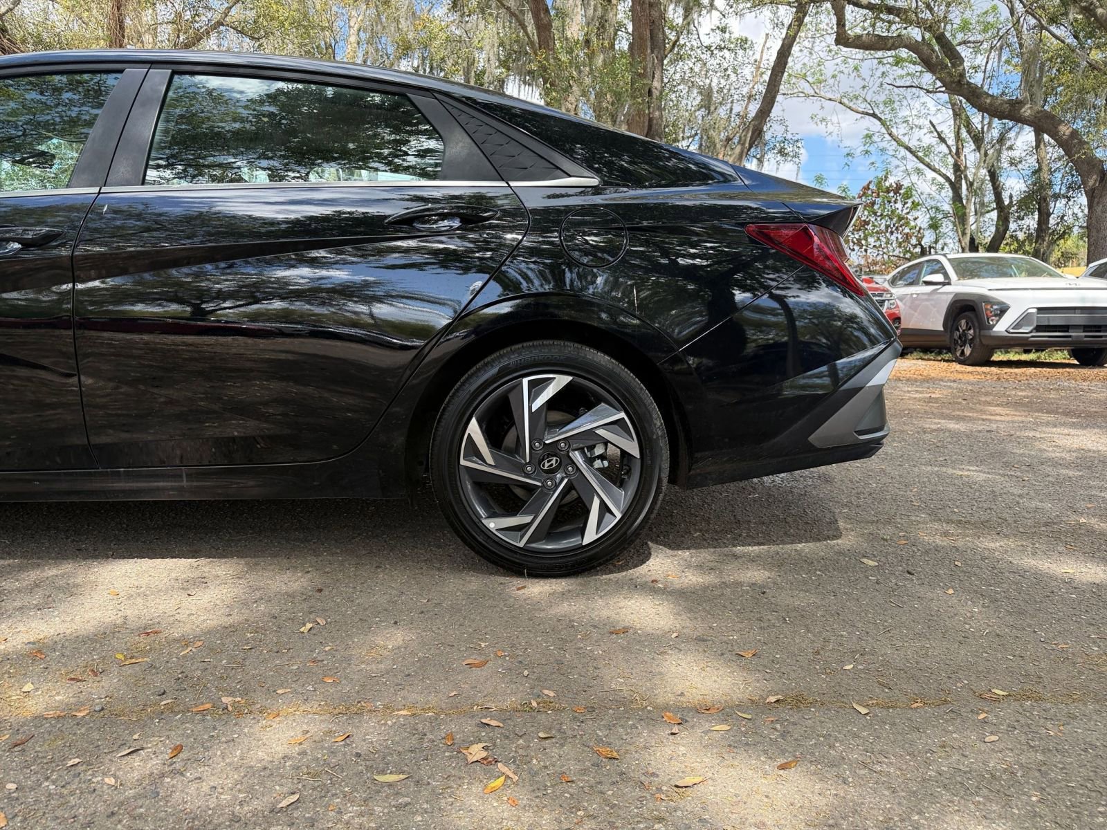 Thumbnail: 2025 Hyundai Elantra - 16