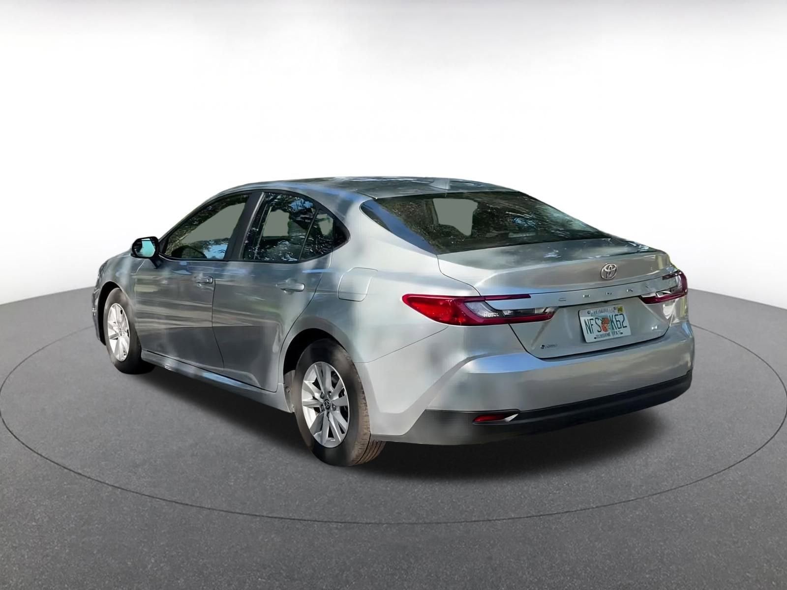 Thumbnail: 2025 Toyota Camry - 11