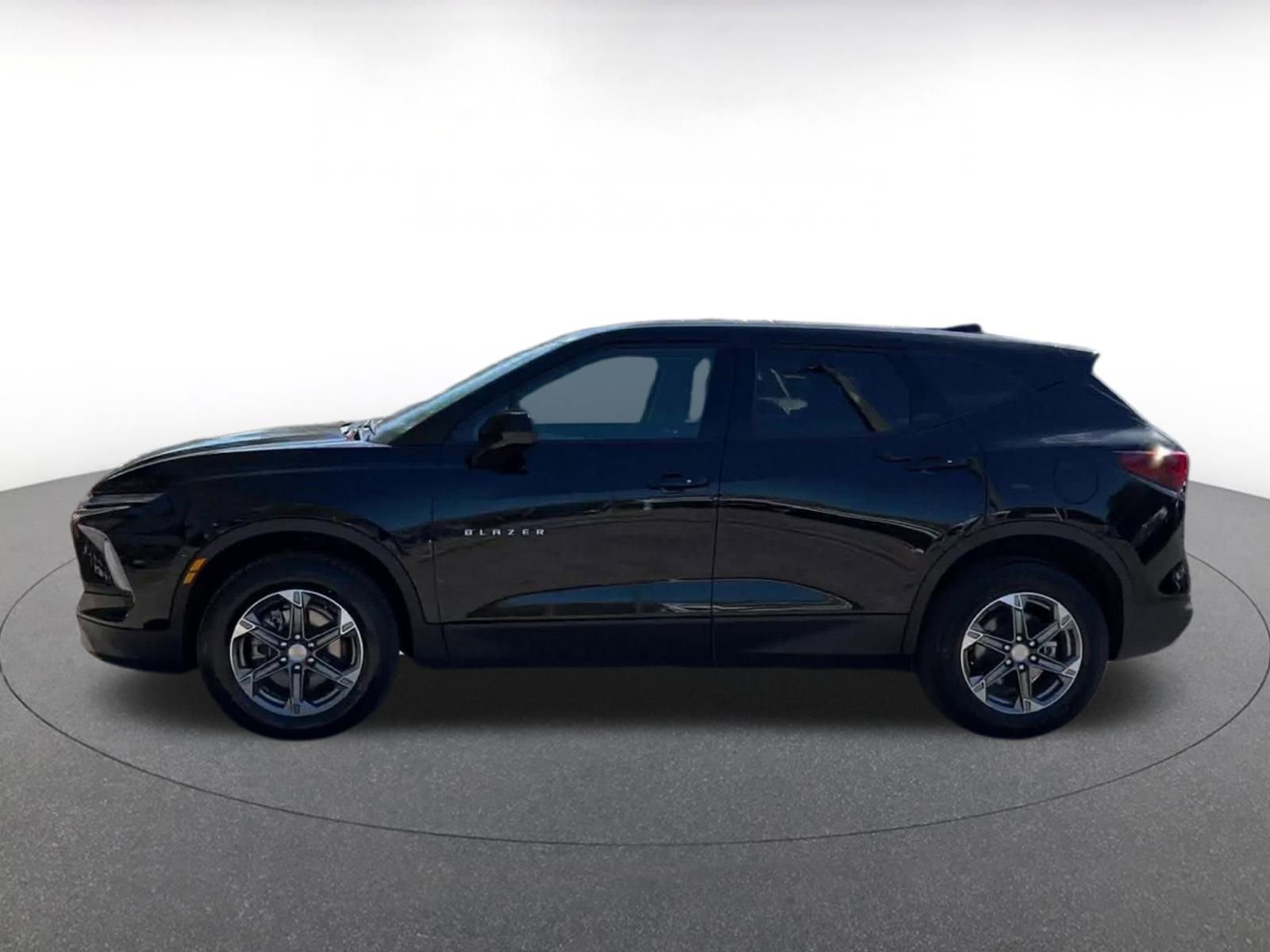 Thumbnail: 2025 Chevrolet Blazer - 9