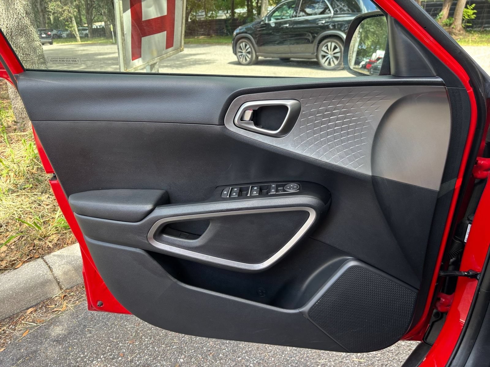 Thumbnail: 2025 Kia Soul - 18
