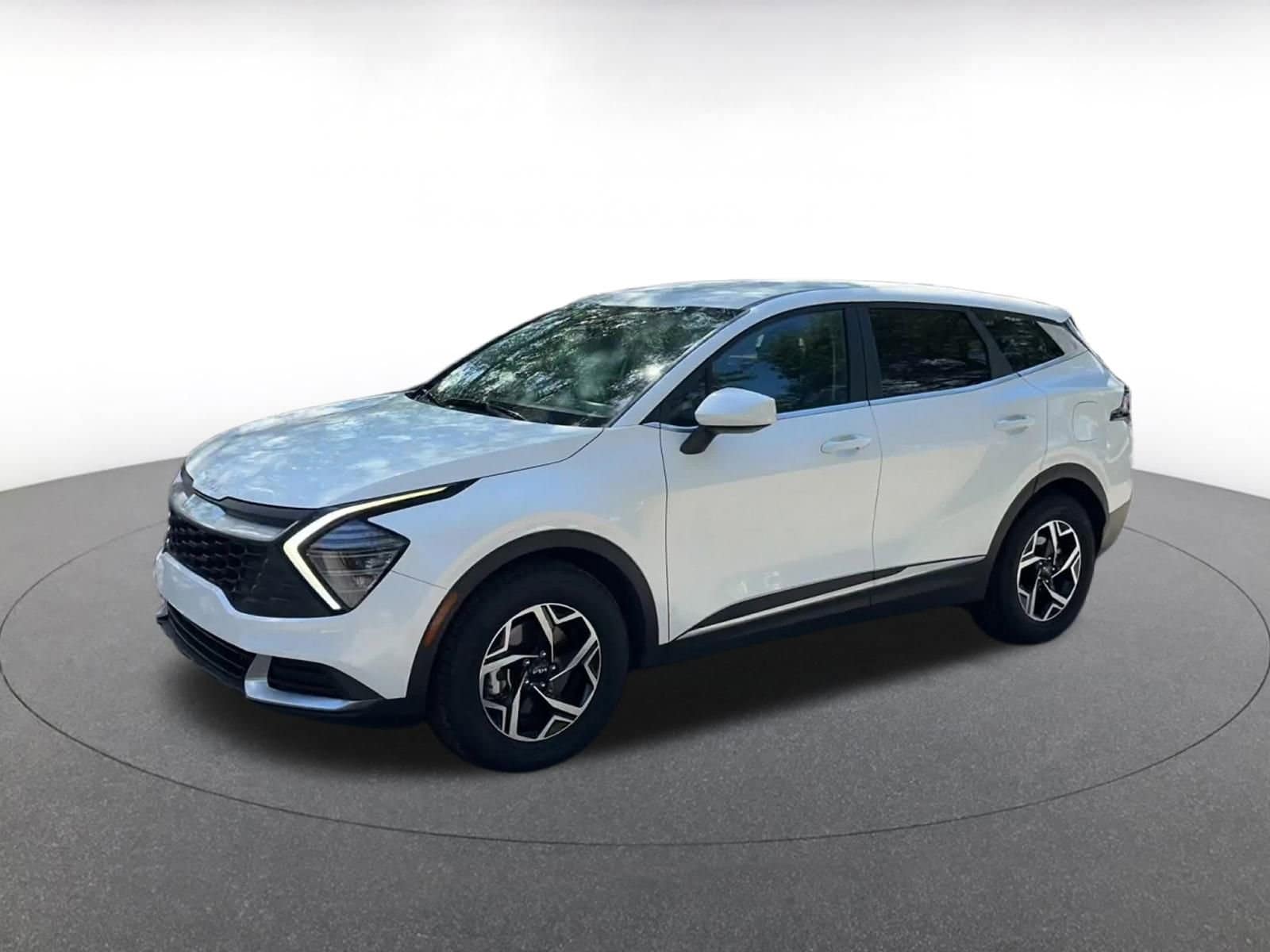 Thumbnail: 2024 Kia Sportage - 8