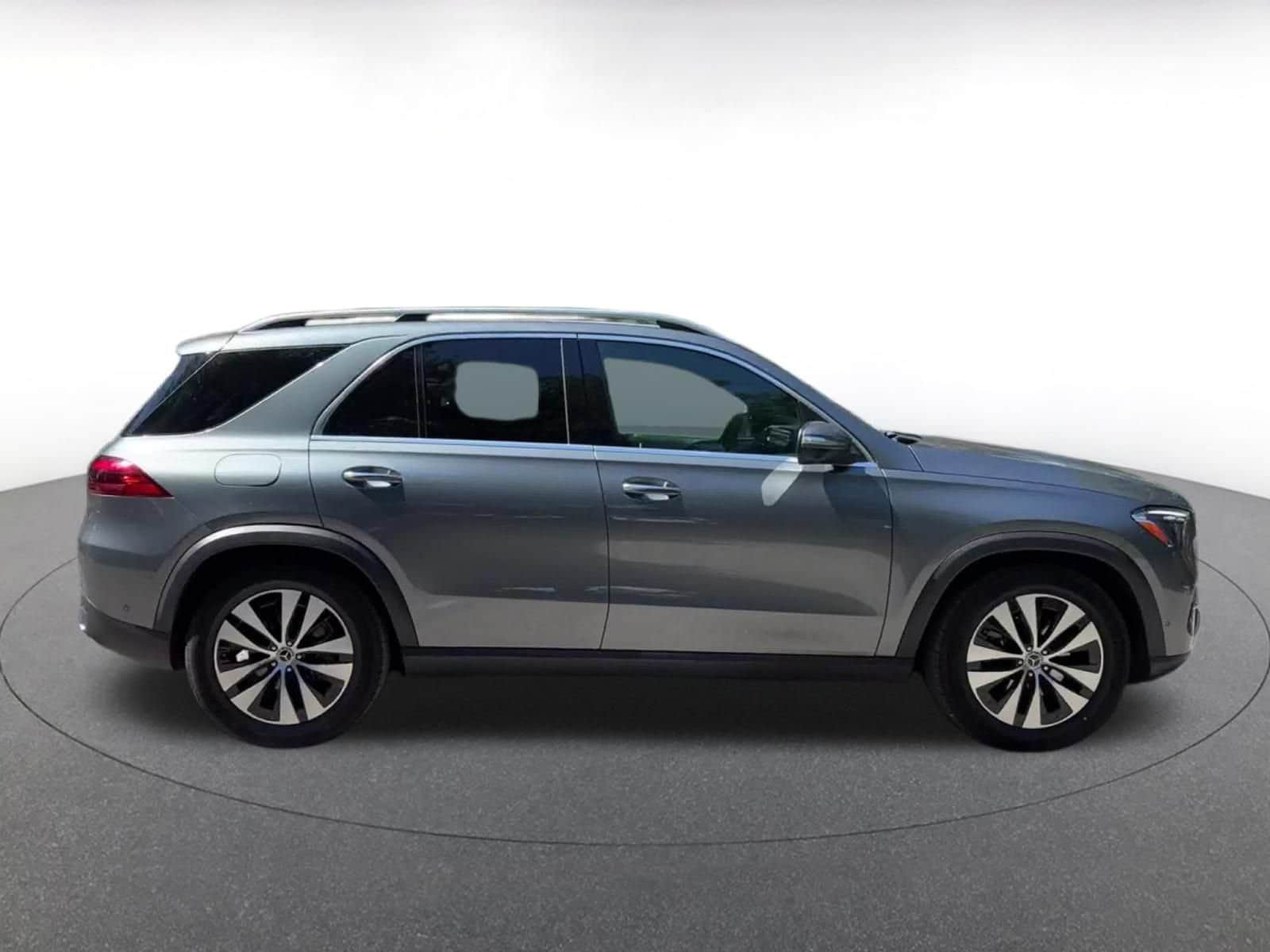 Thumbnail: 2026 Mercedes-Benz GLE - 16
