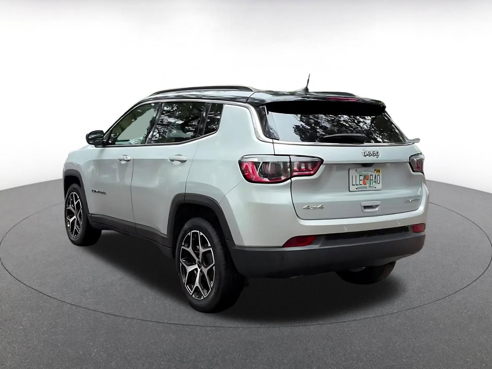 Thumbnail: 2025 Jeep Compass - 11