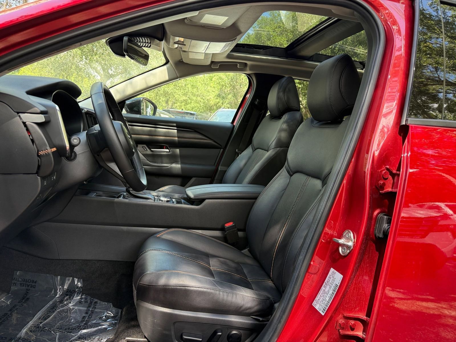 Thumbnail: 2025 Mazda CX-50 - 35