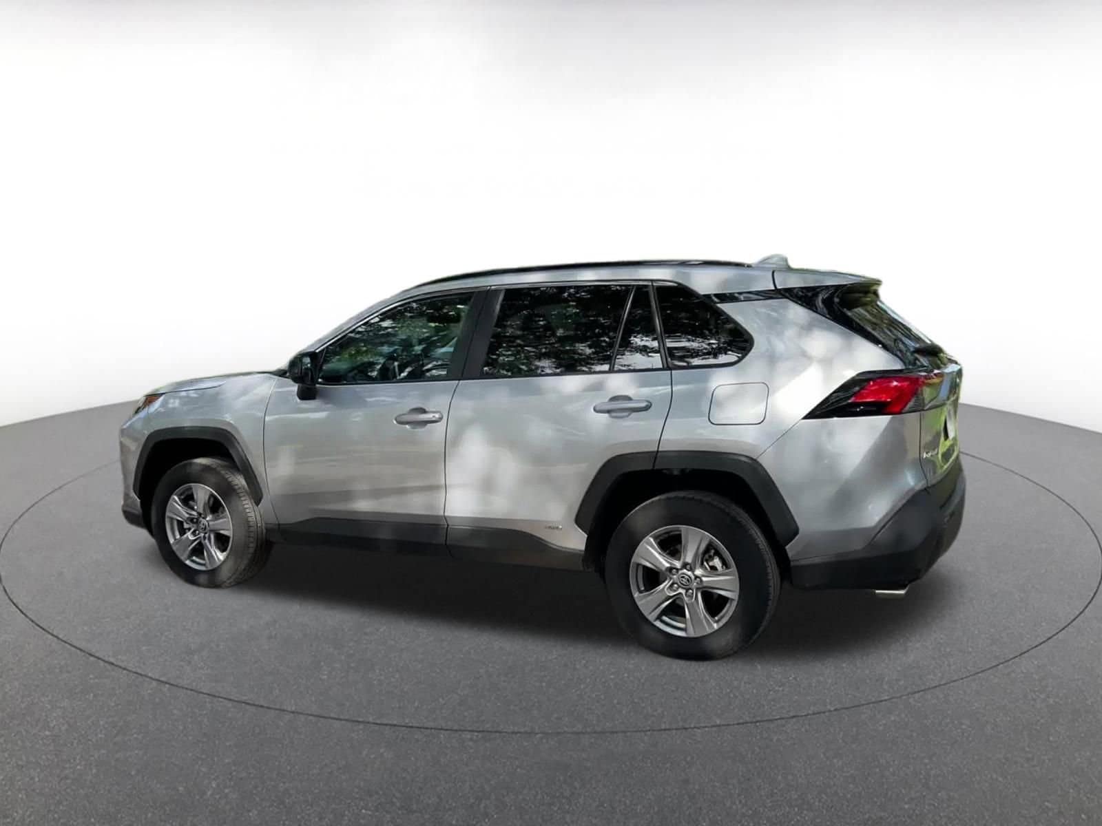 Thumbnail: 2025 Toyota RAV4 - 17