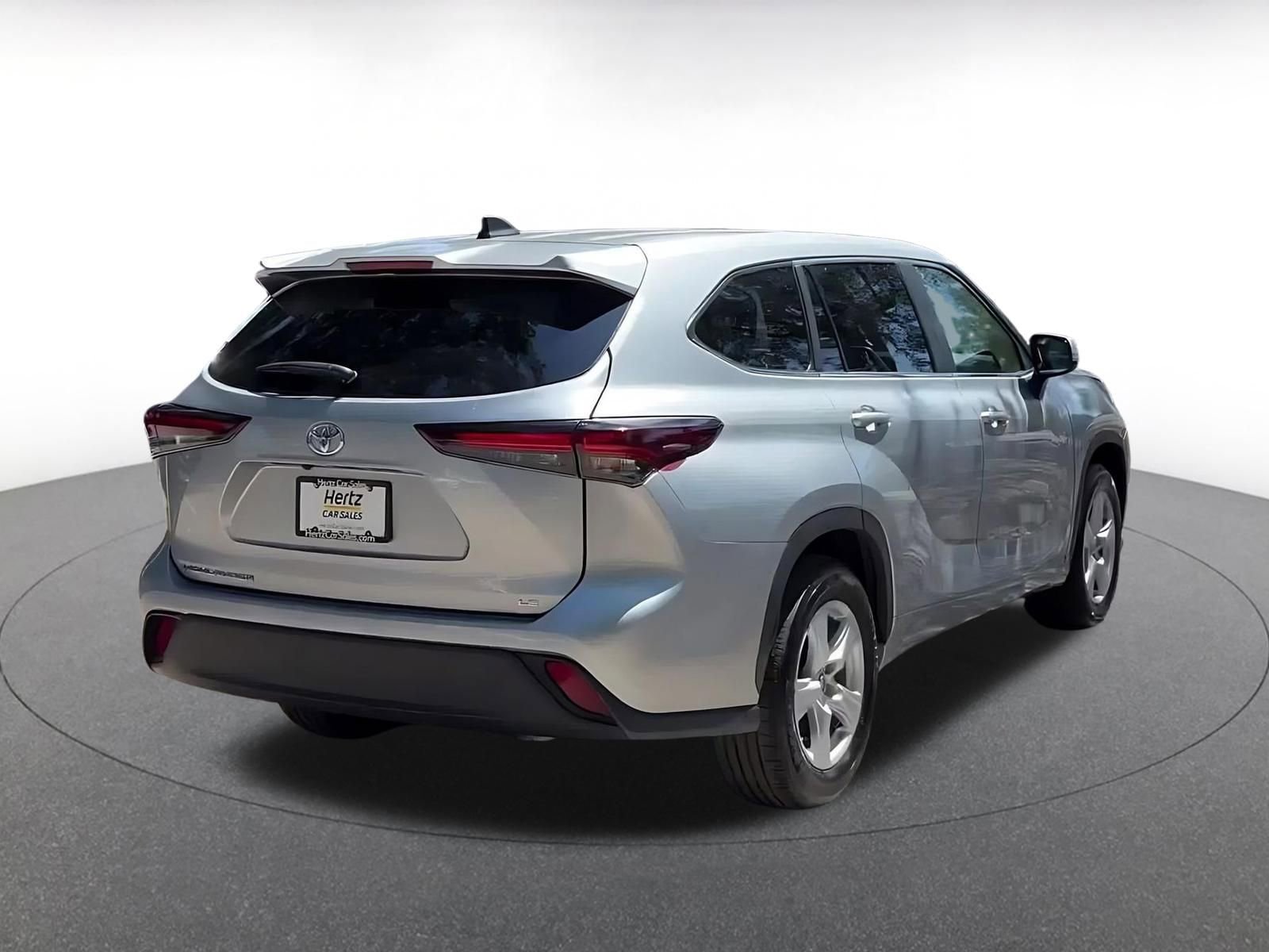 Thumbnail: 2025 Toyota Highlander - 14