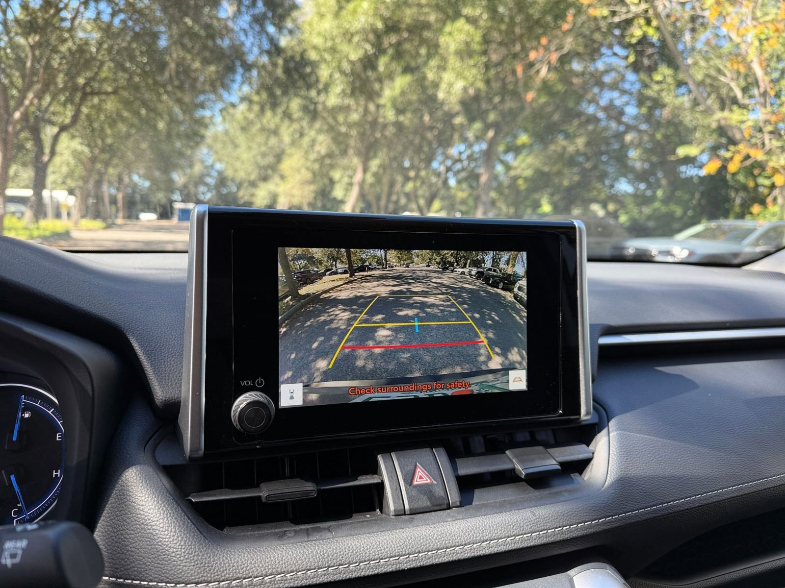 Thumbnail: 2025 Toyota RAV4 - 17