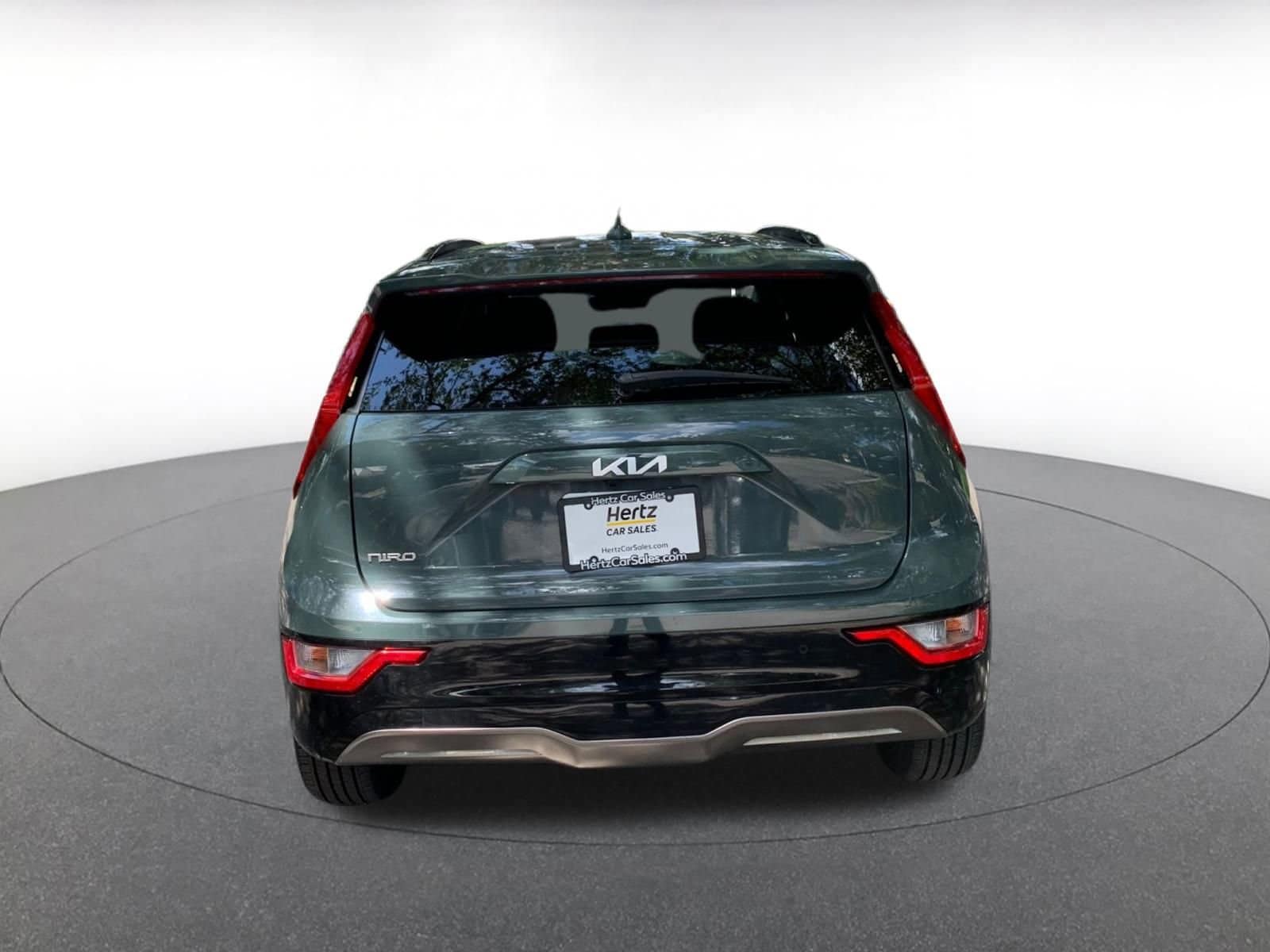 Thumbnail: 2023 Kia Niro - 6