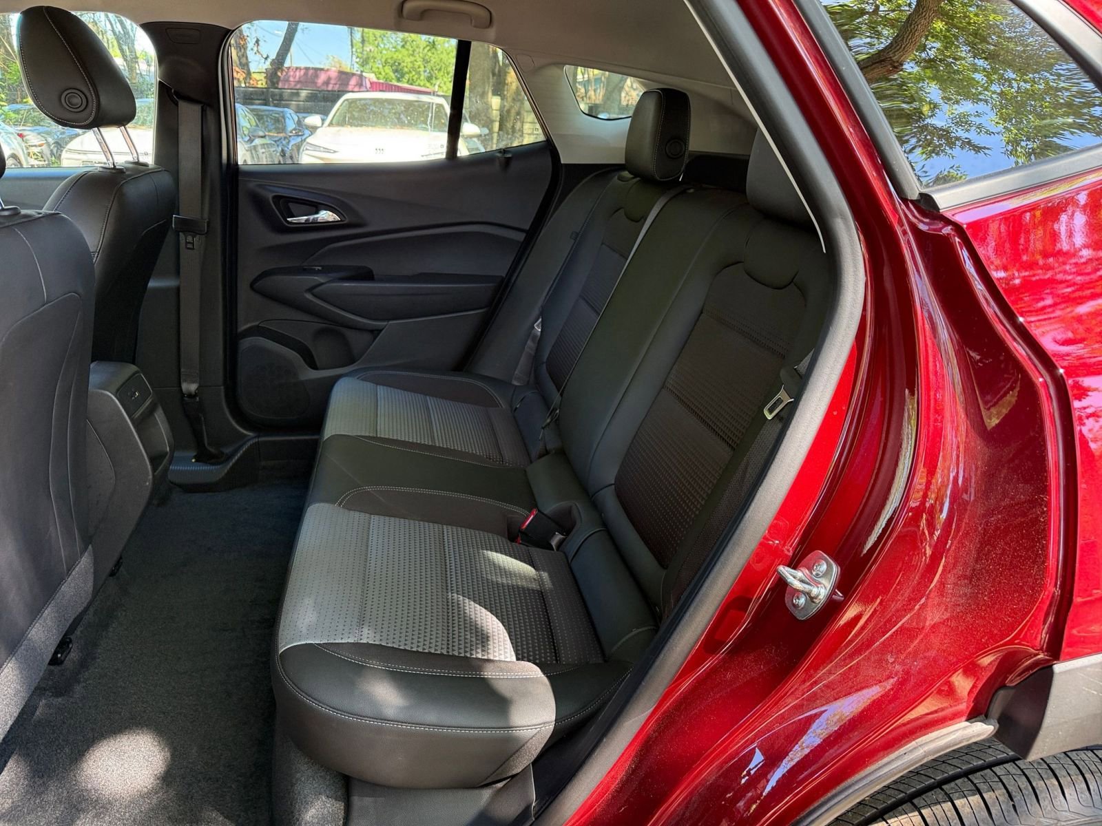 Thumbnail: 2025 Chevrolet Trax - 34