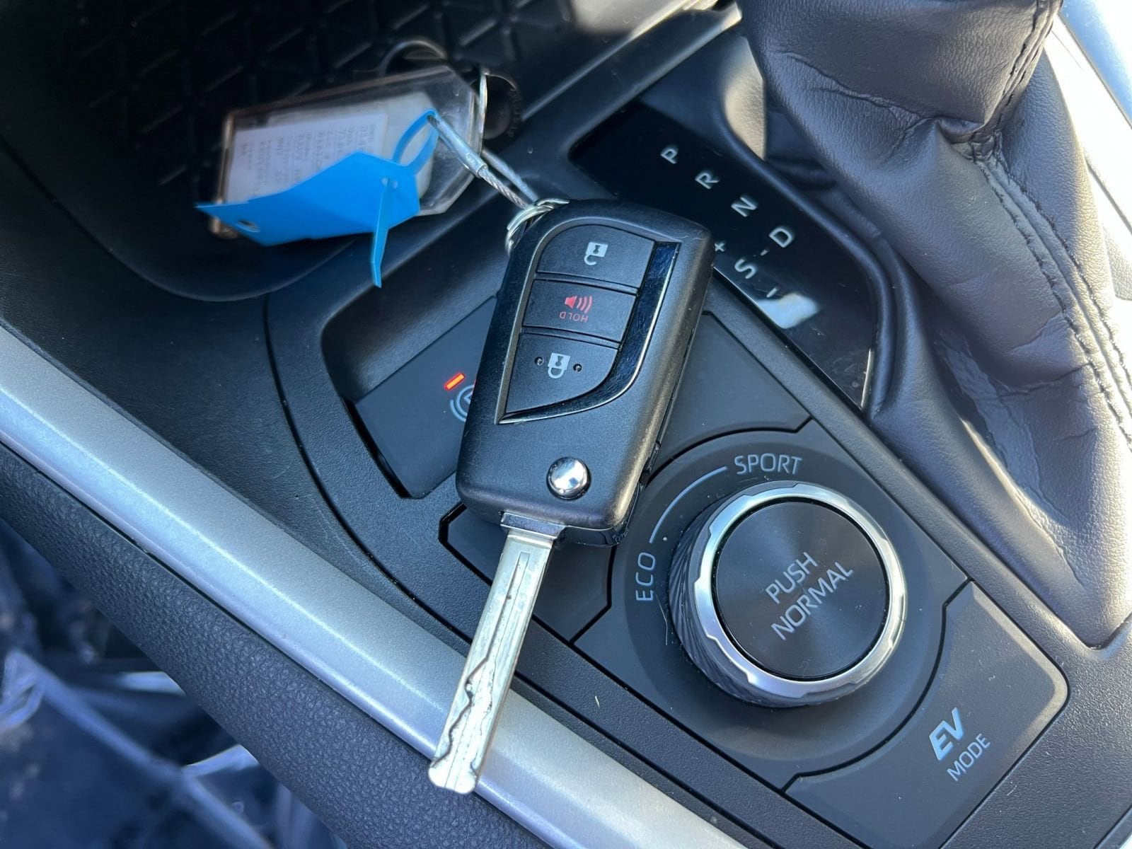 Thumbnail: 2025 Toyota RAV4 - 18